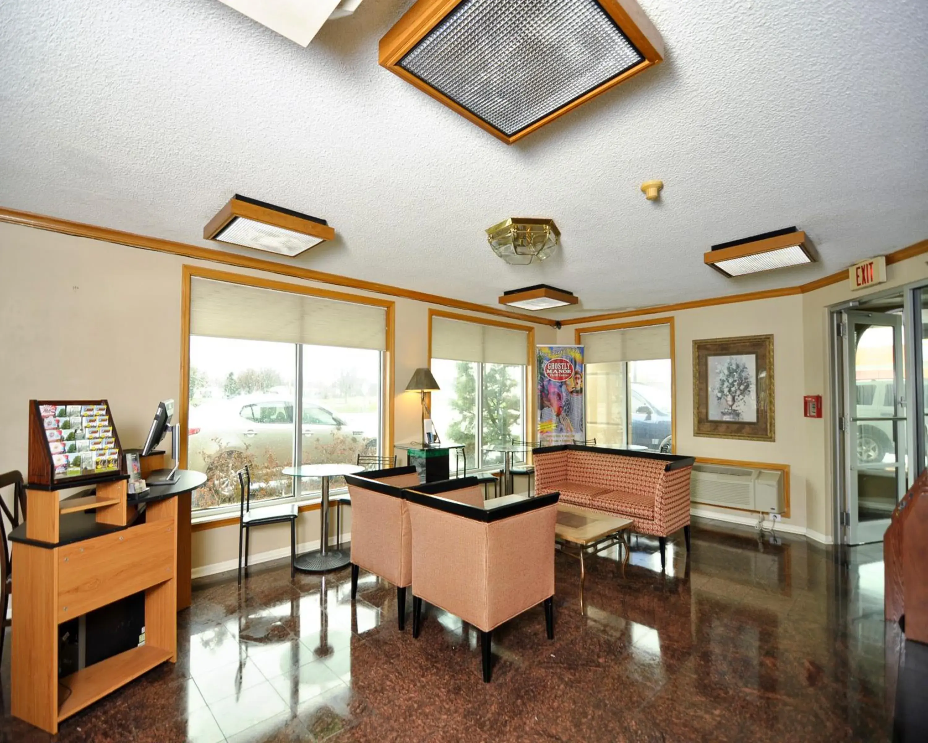 Lobby or reception in Baymont by Wyndham Sandusky Lobby or reception in Baymont by Wyndham Sandusky