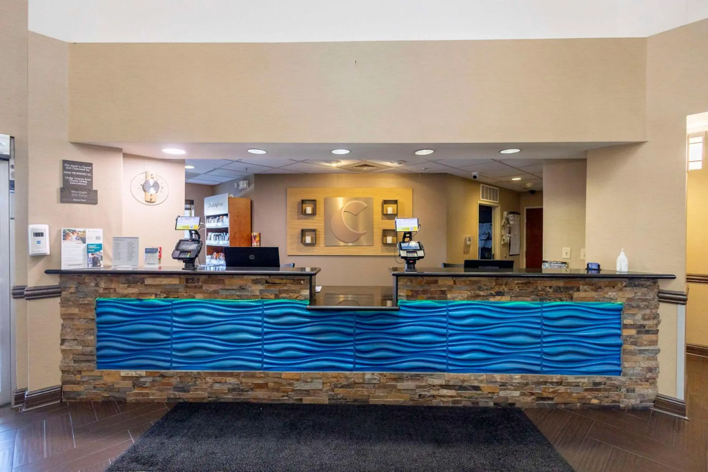 Lobby or reception in Comfort Suites Lobby or reception in Comfort Suites