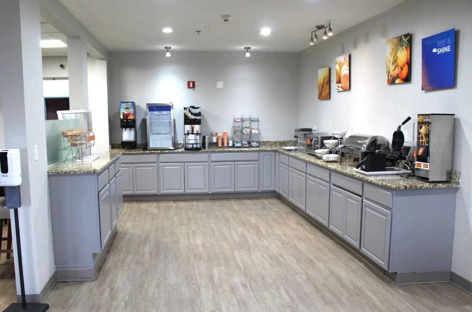 Breakfast in Comfort Suites Miamisburg - Dayton South