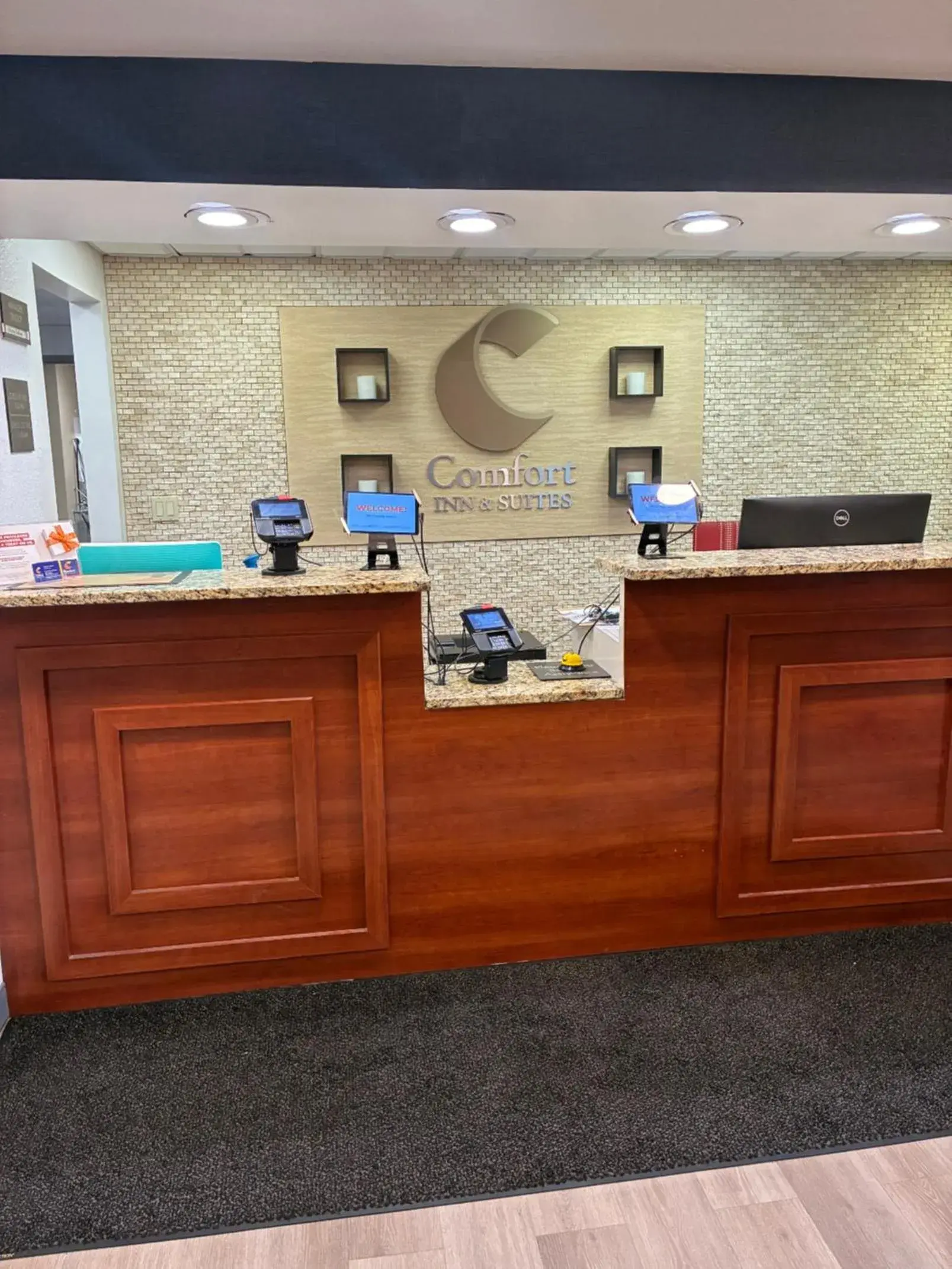 Comfort Inn & Suites Dayton Northwest - Englewood Comfort Inn & Suites Dayton Northwest - Englewood