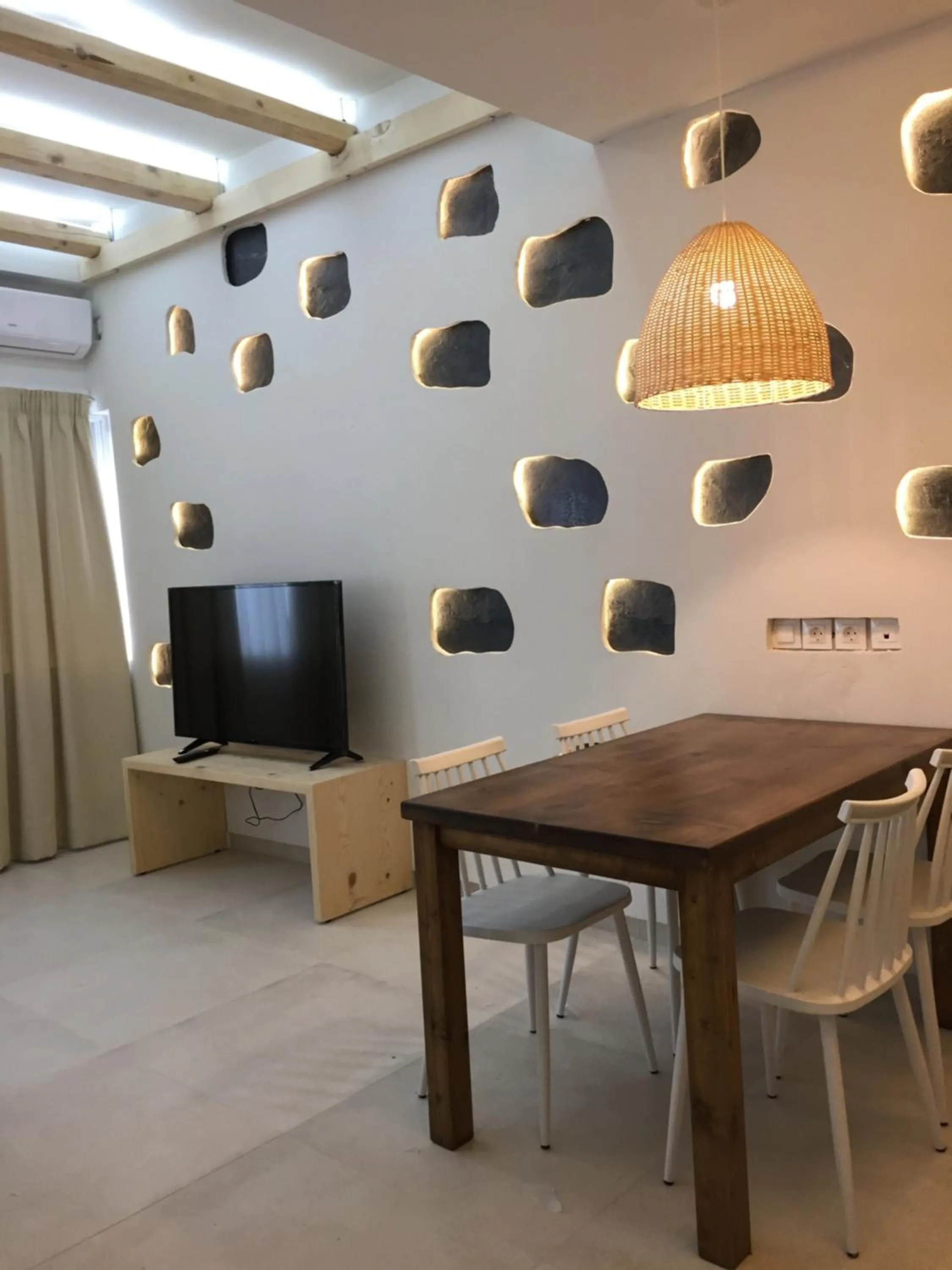 TV and multimedia in My Athens Place