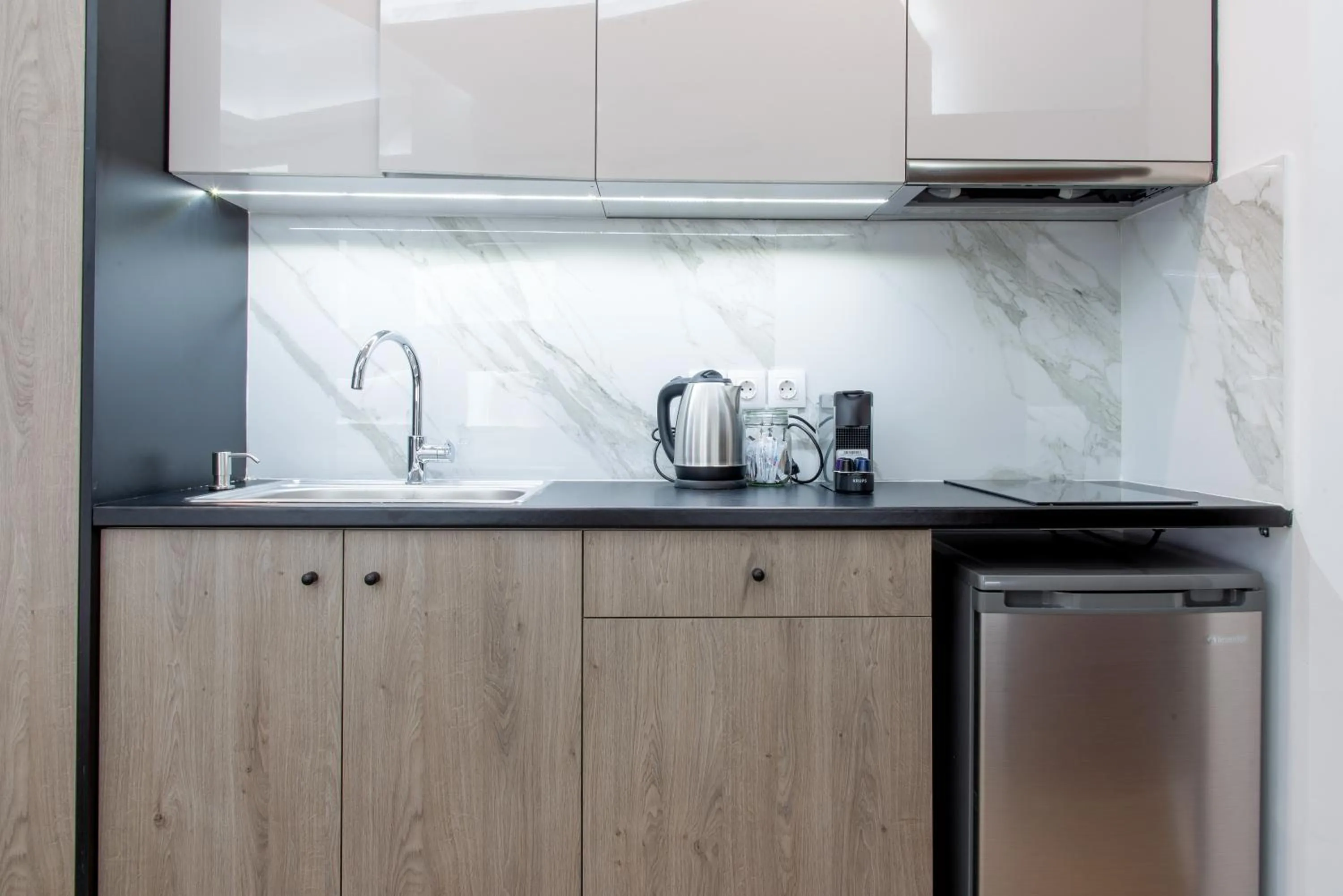 Coffee/tea facilities in My Athens Place