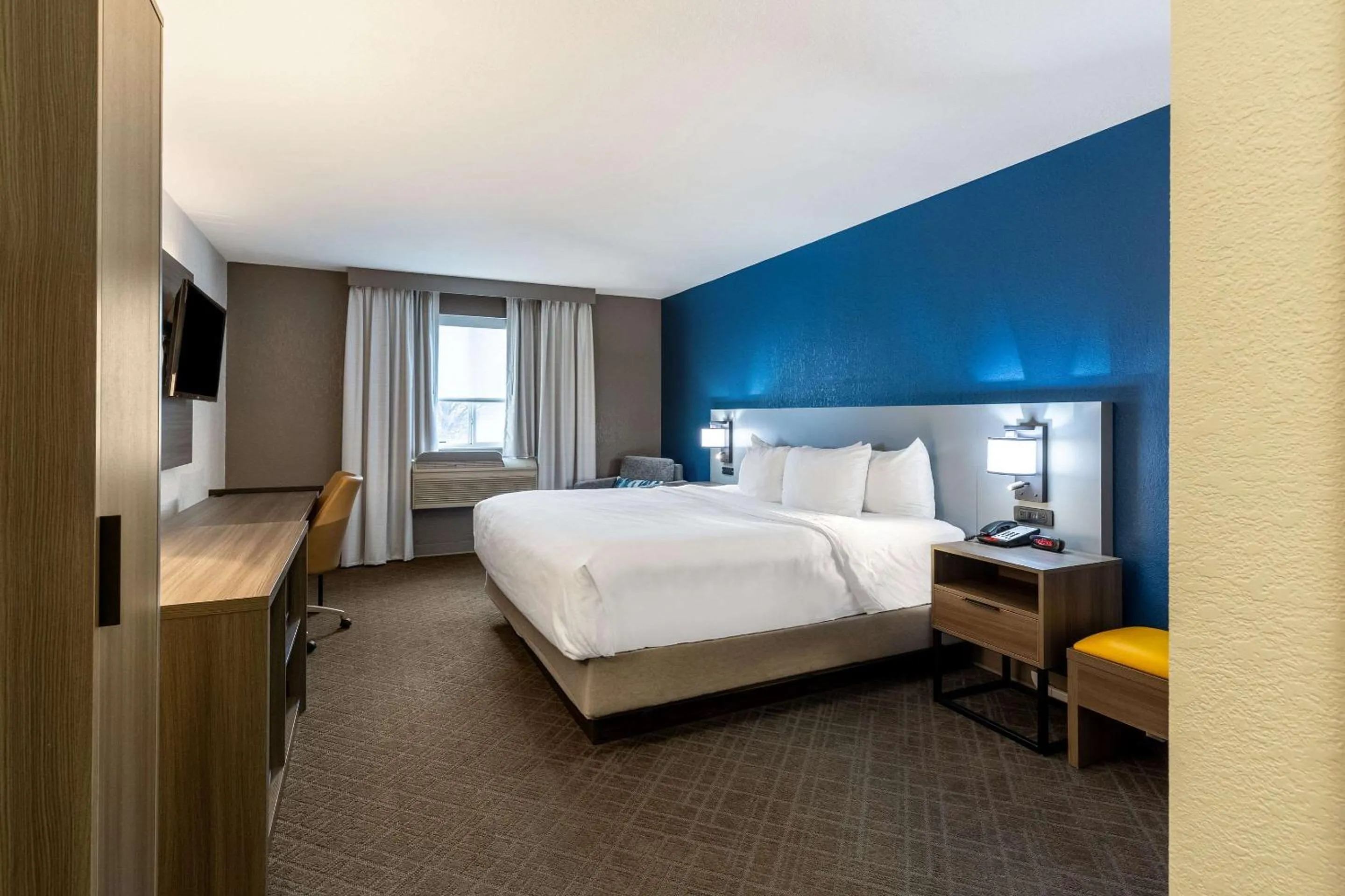 Bedroom, Bed in Comfort Inn & Suites Fremont