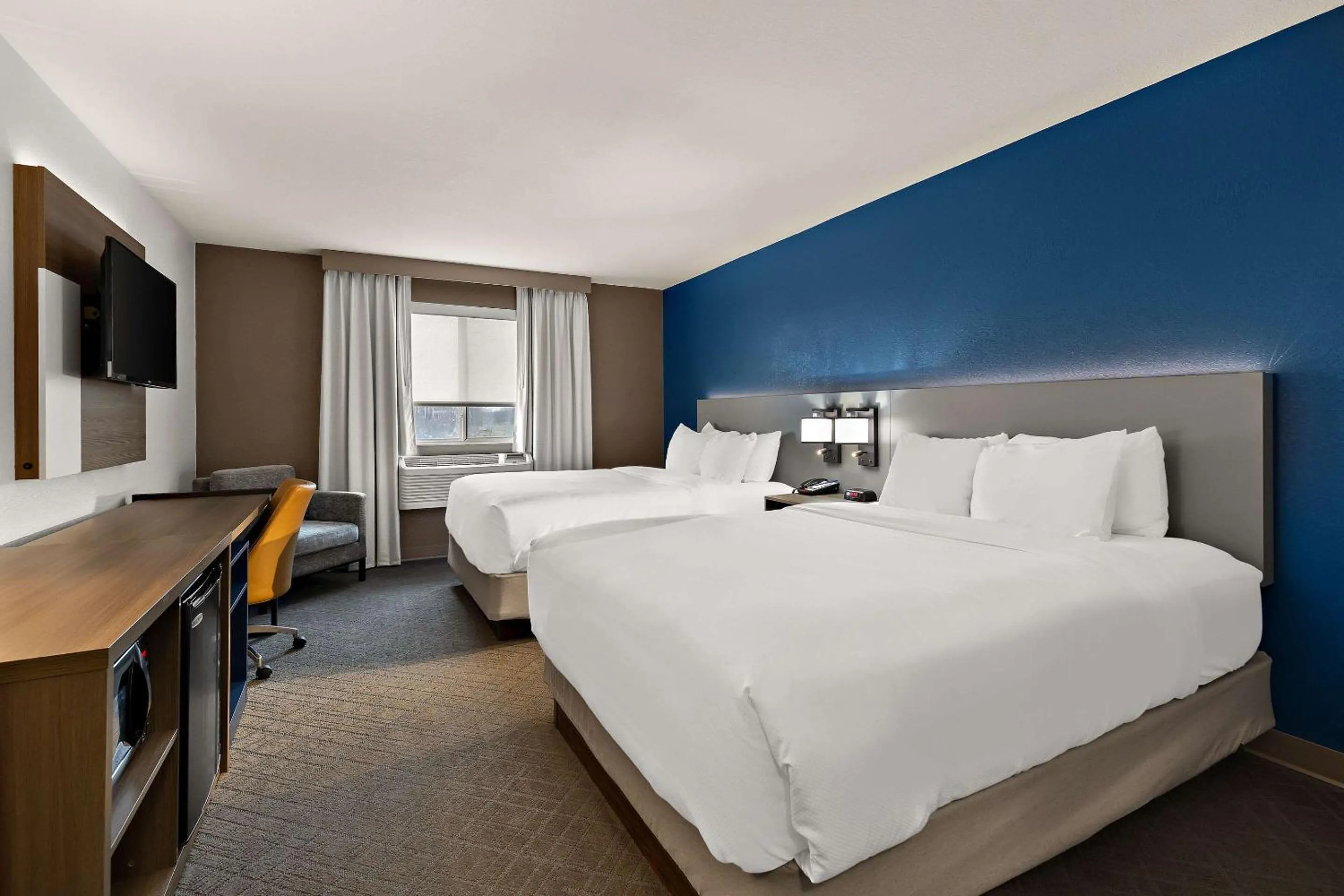 Bedroom, Bed in Comfort Inn & Suites Fremont