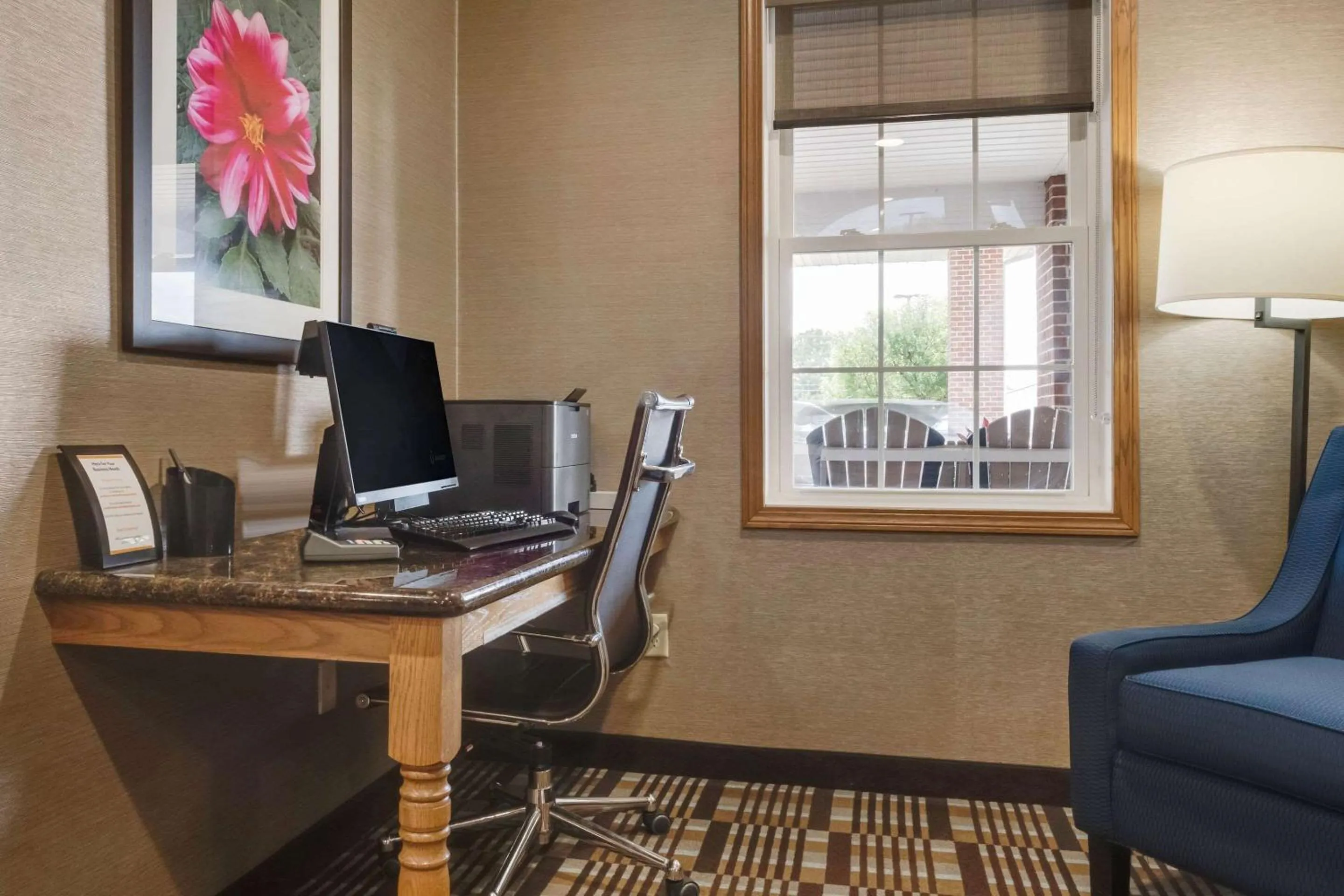 Business facilities in Comfort Suites Hotel and Conference Center