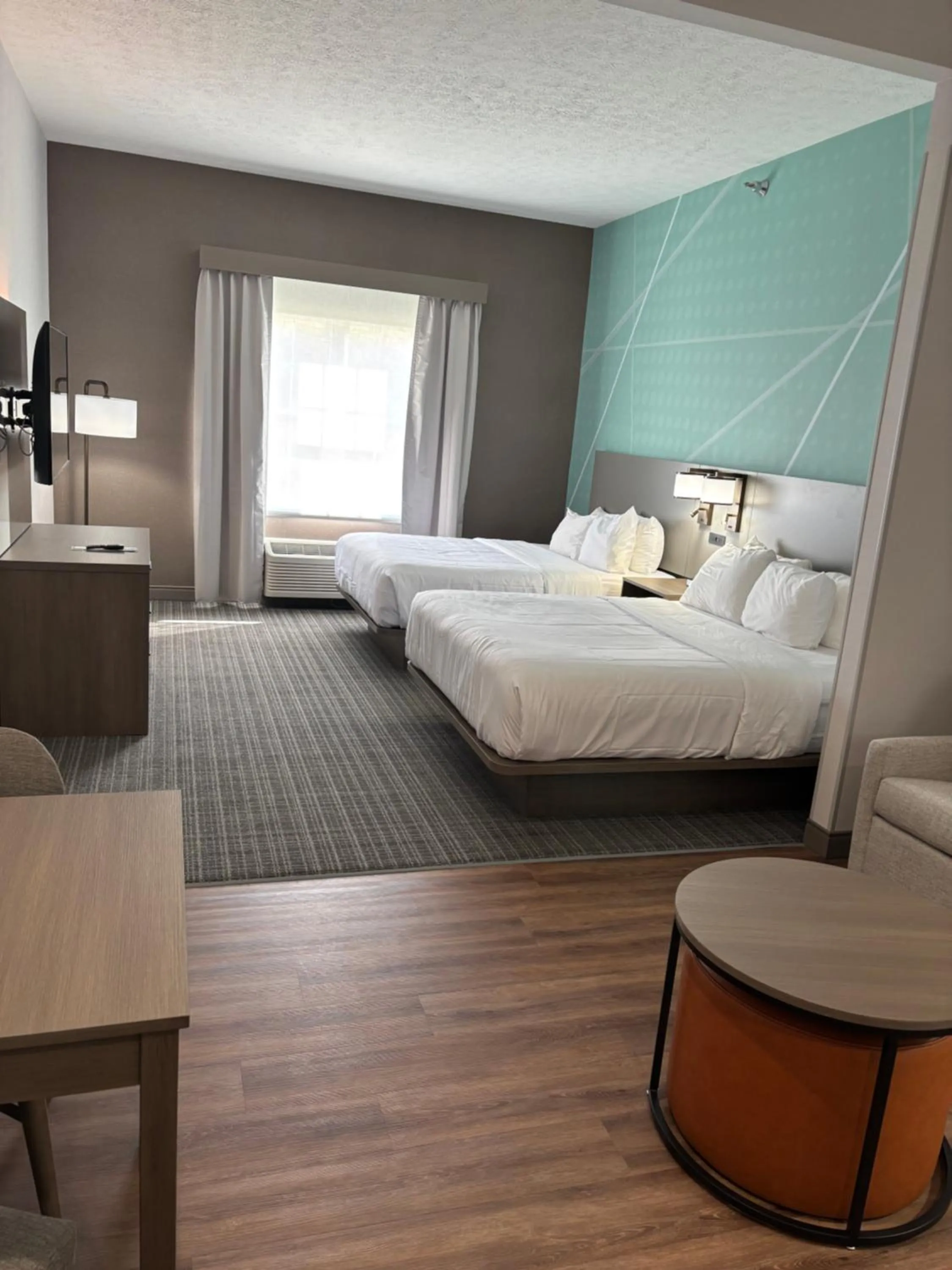 Bed in Comfort Suites Hotel and Conference Center