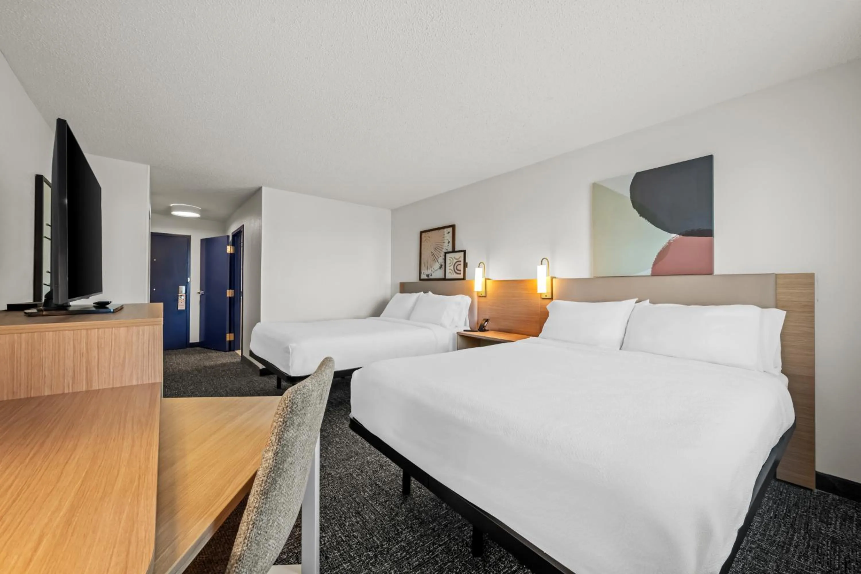 Bedroom, Bed in Spark By Hilton Cleveland Beachwood