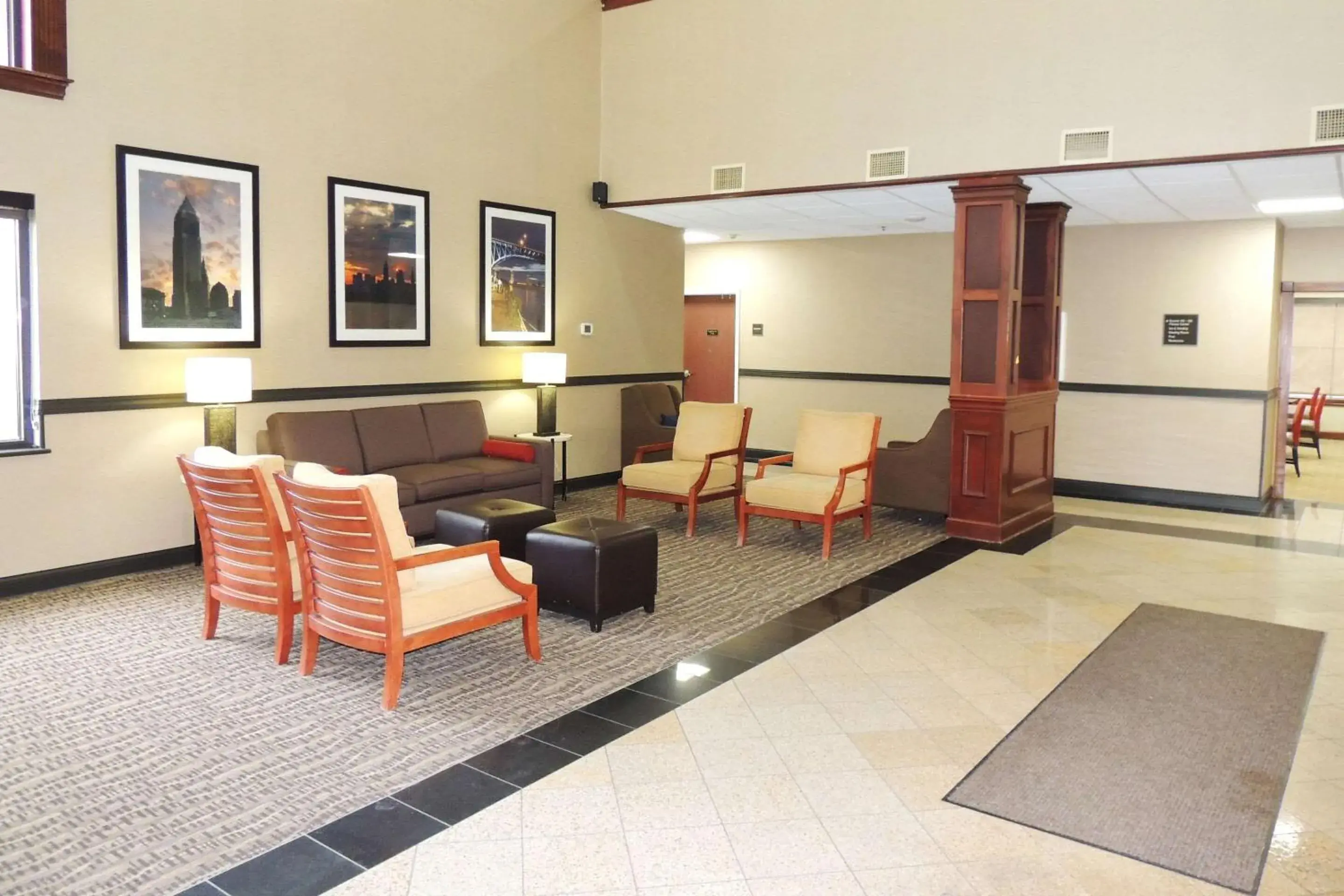 Lobby or reception in Comfort Suites Twinsburg Lobby or reception in Comfort Suites Twinsburg