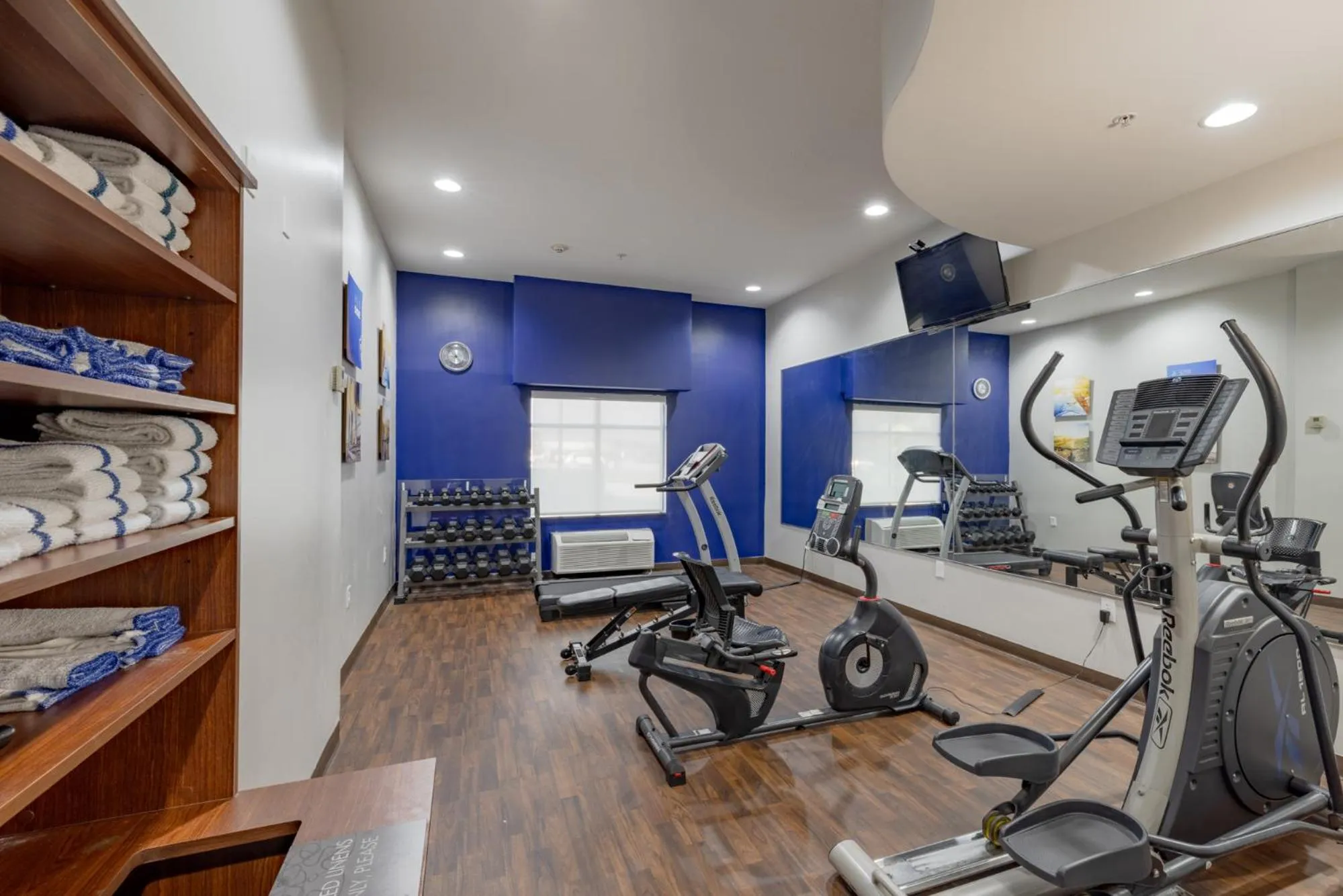 Fitness centre/facilities in Comfort Suites Perrysburg - Toledo South