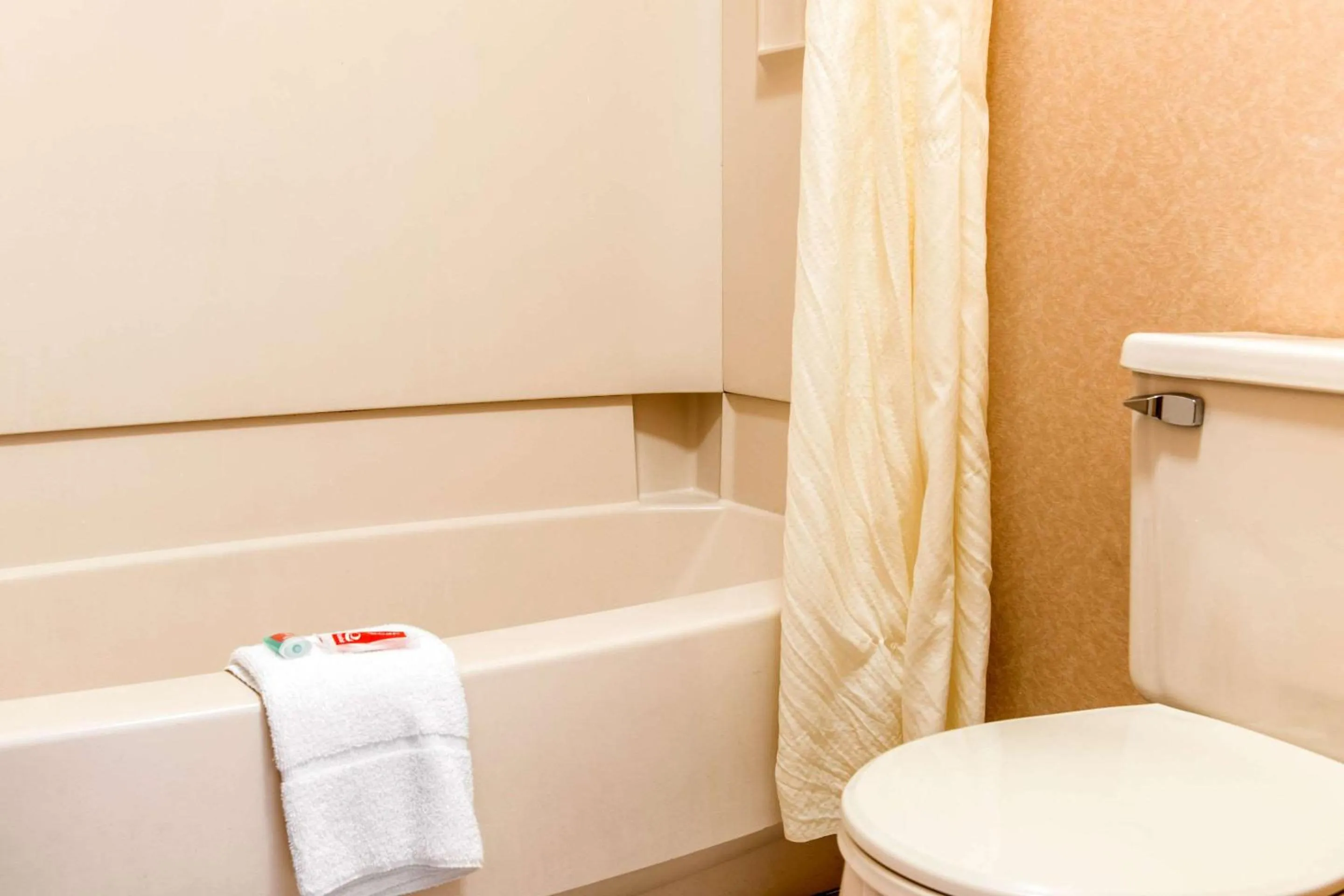 Bathroom in Econo Lodge