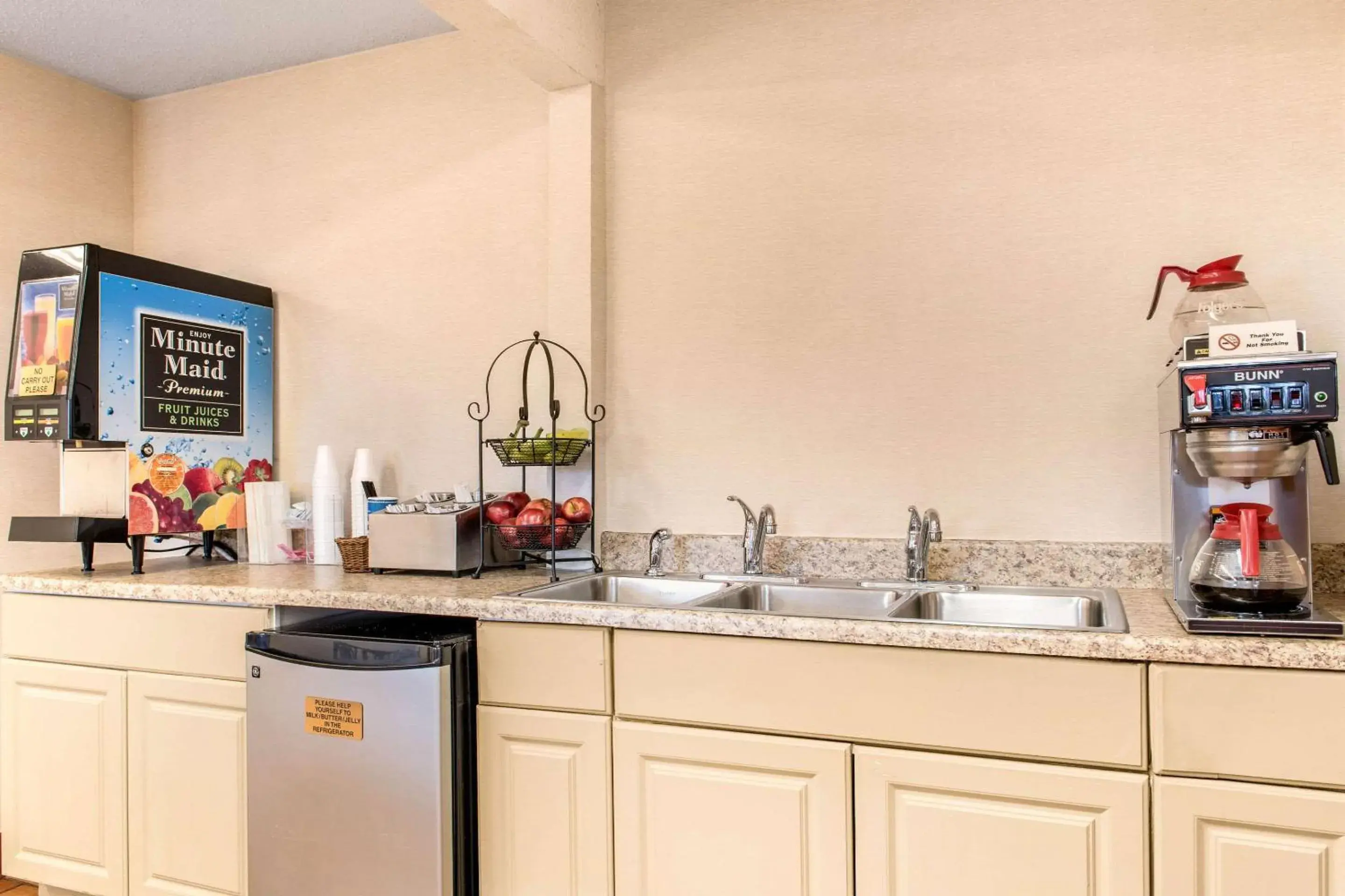 Restaurant/places to eat in Econo Lodge Restaurant/places to eat in Econo Lodge