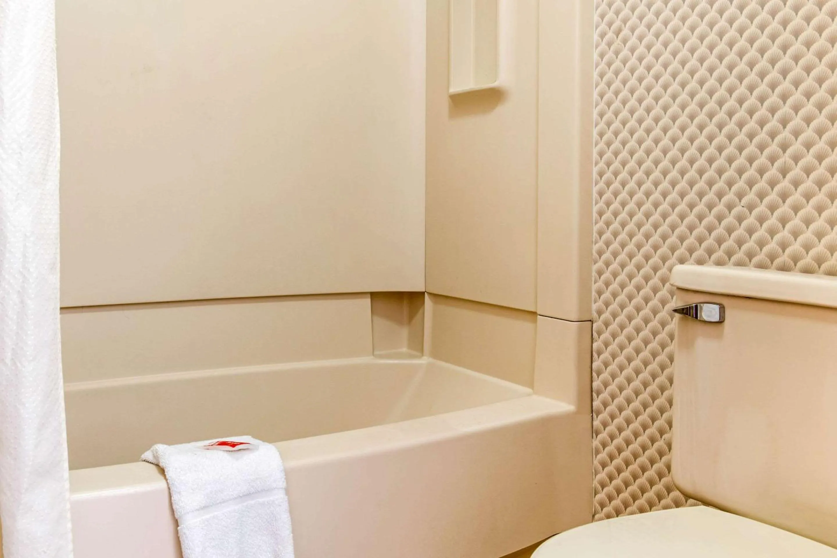 Bathroom in Econo Lodge