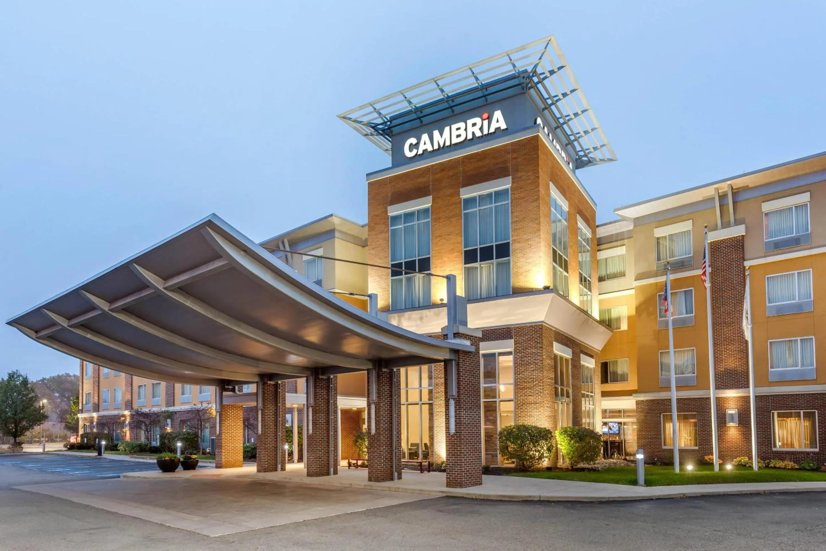 Property building in Cambria Hotel Akron - Canton Airport