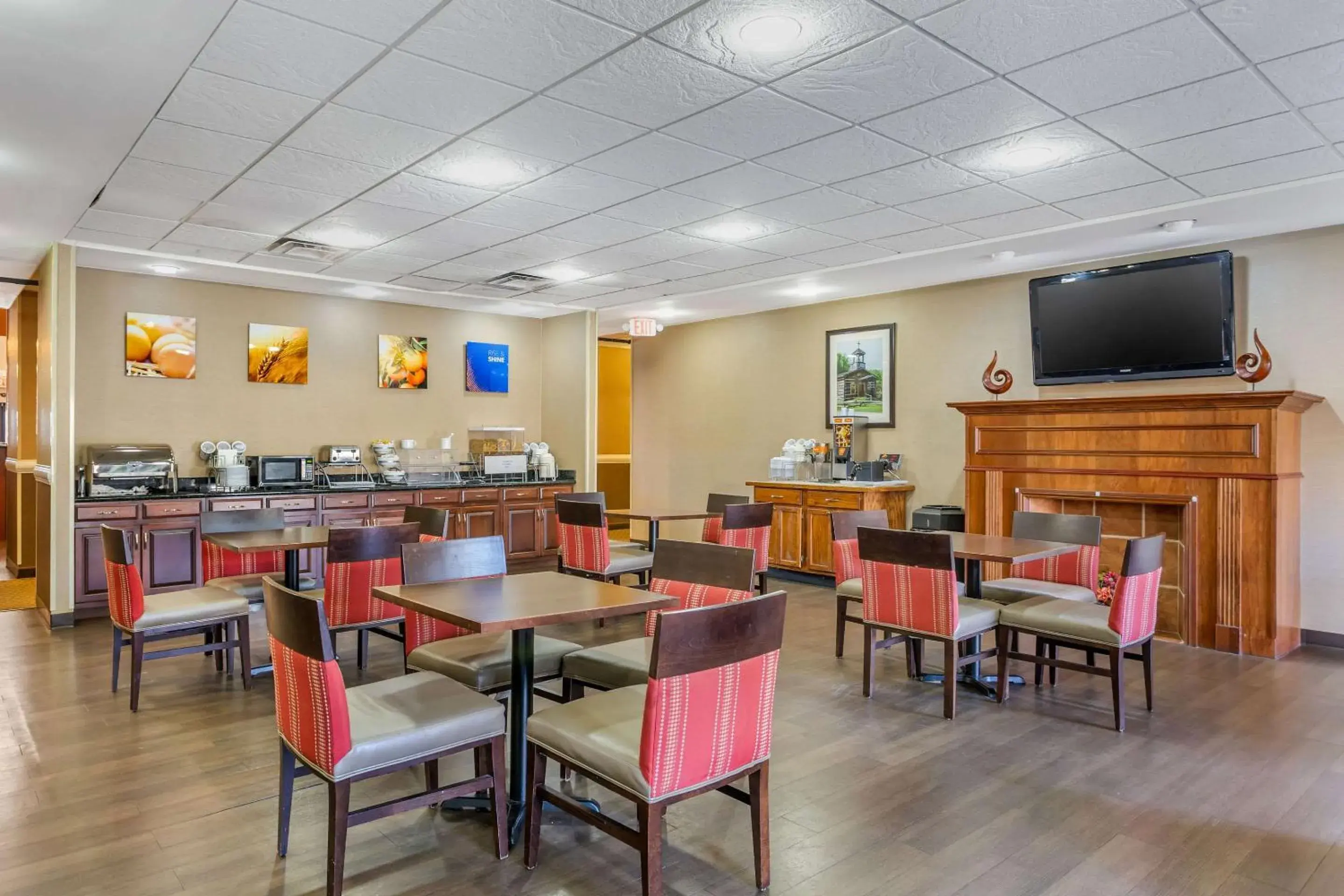 Breakfast in Comfort Suites South Point - Huntington Breakfast in Comfort Suites South Point - Huntington