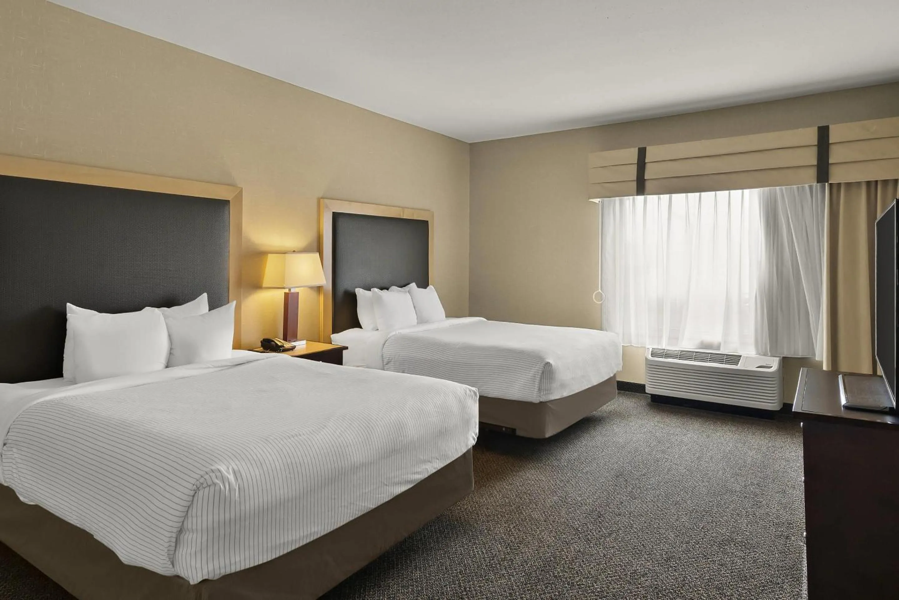 Bedroom, Bed in Cambria Hotel Columbus - Polaris