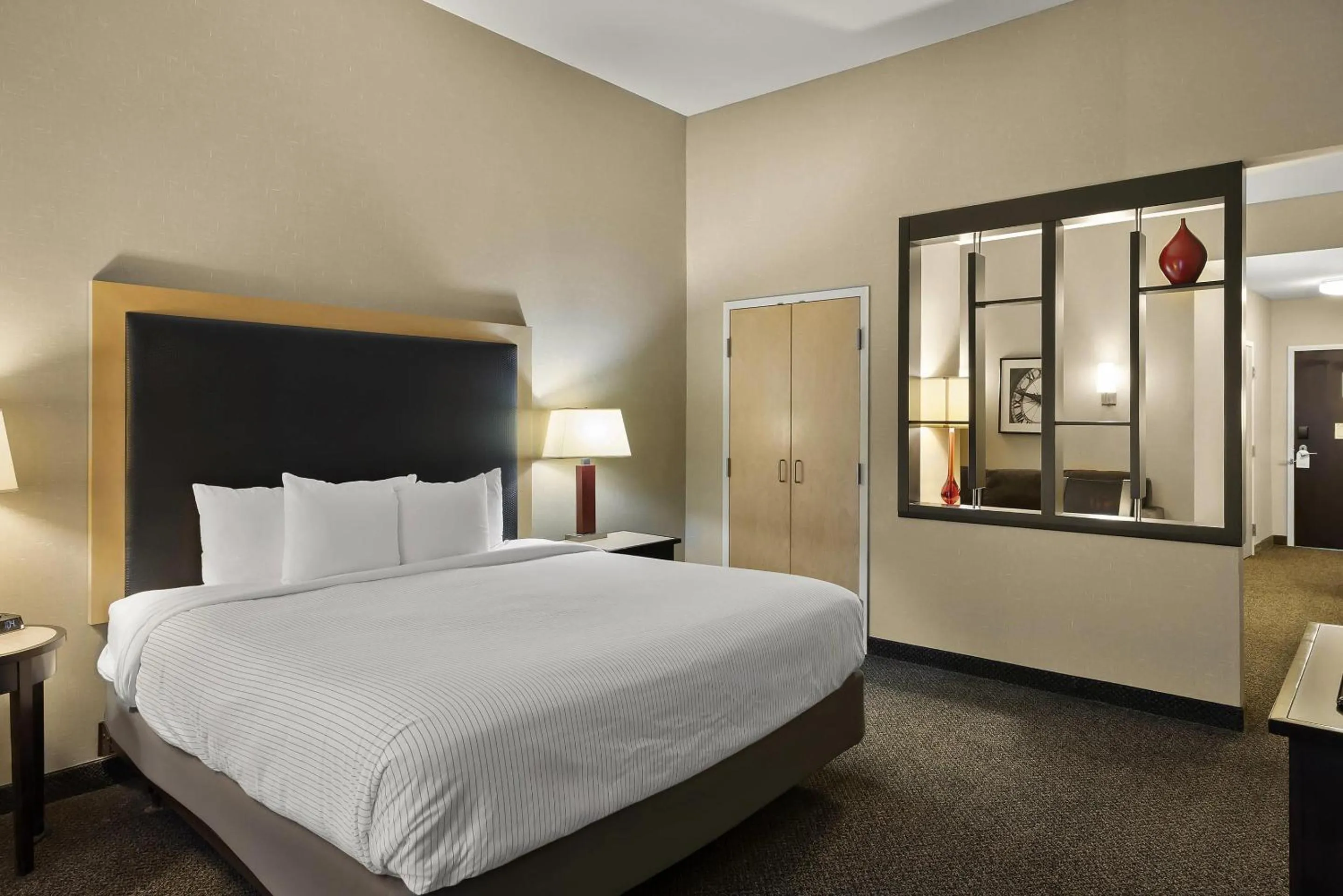 Bedroom, Bed in Cambria Hotel Columbus - Polaris