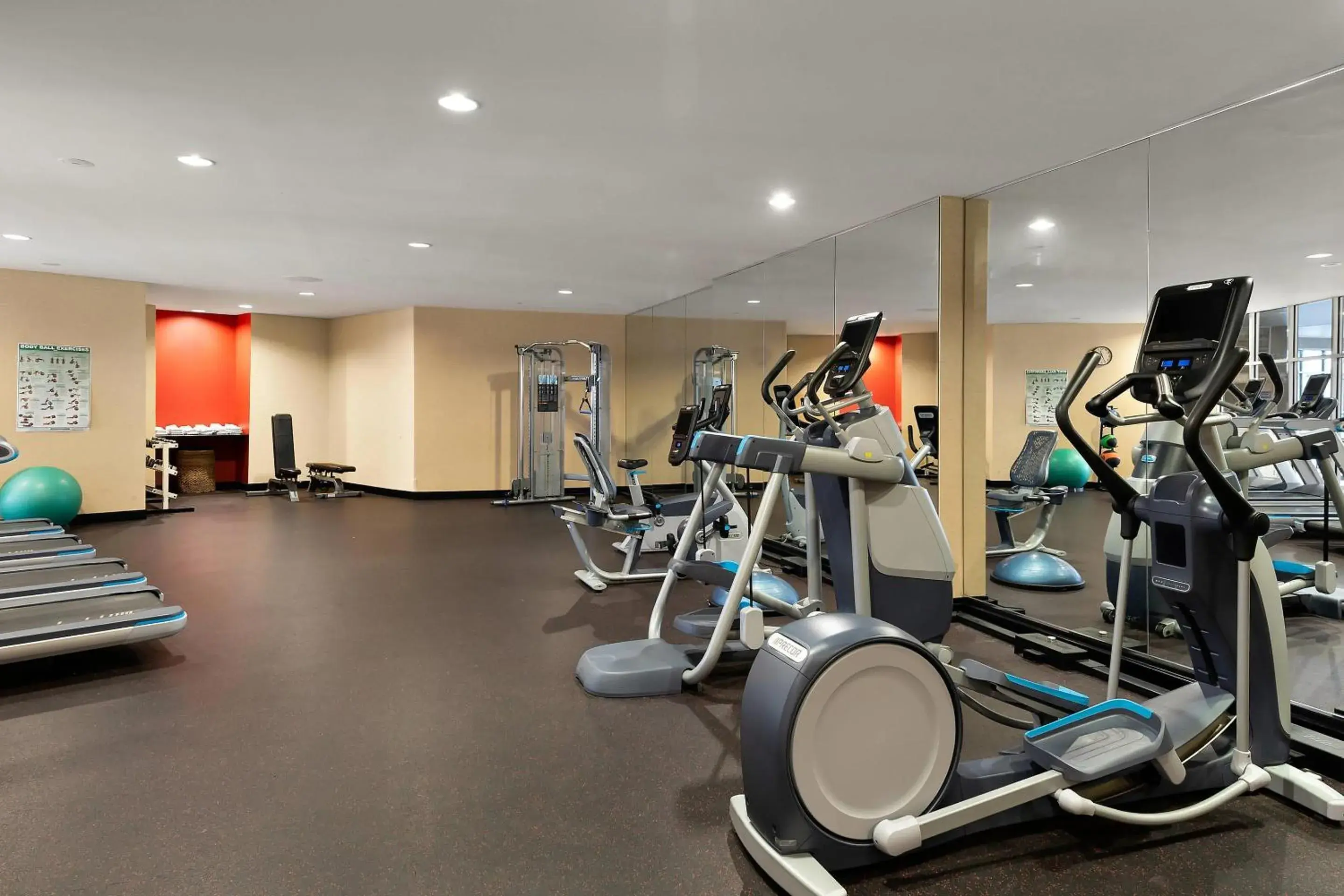 Fitness centre/facilities in Cambria Hotel Columbus - Polaris Fitness centre/facilities in Cambria Hotel Columbus - Polaris