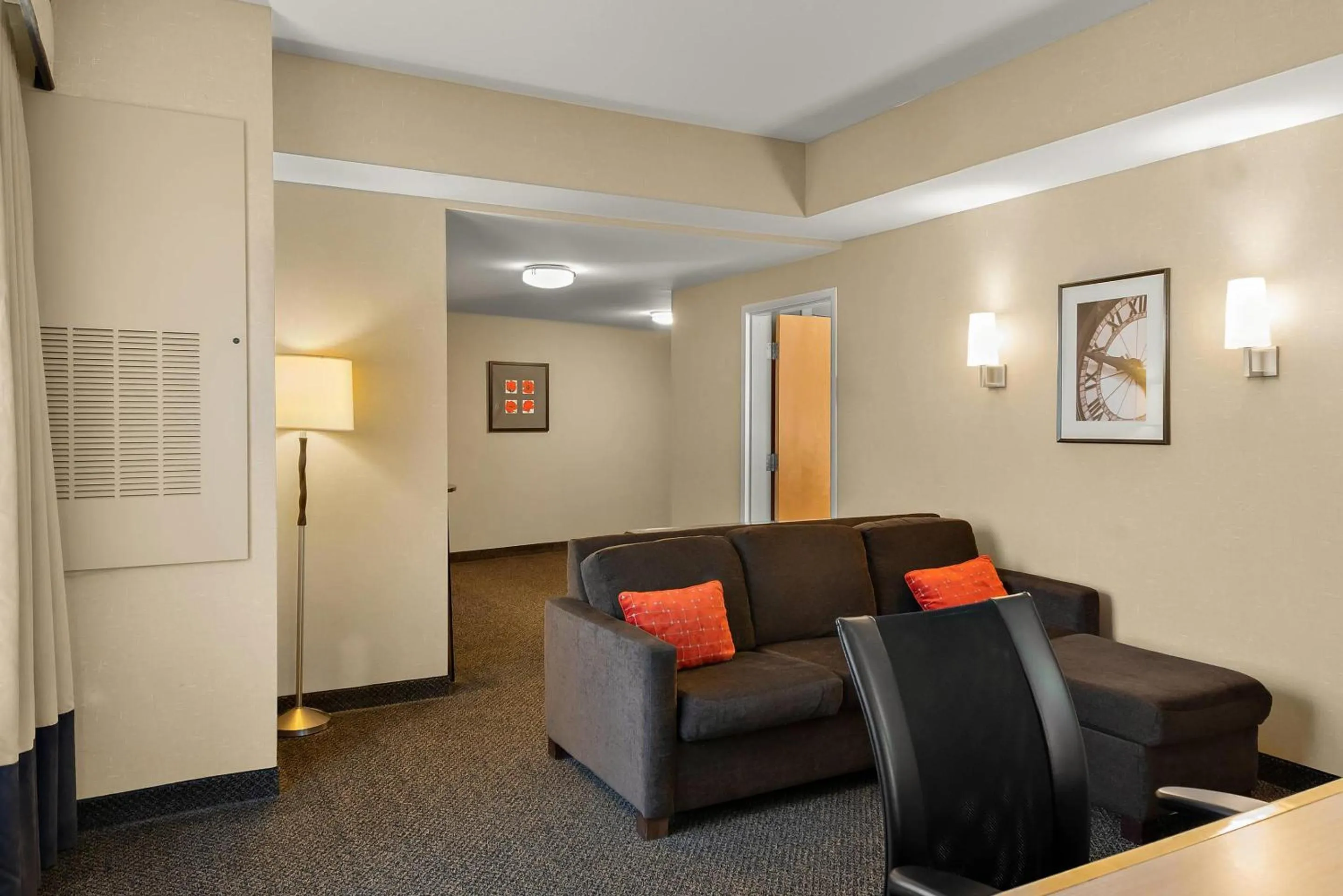 Bedroom in Cambria Hotel Columbus - Polaris