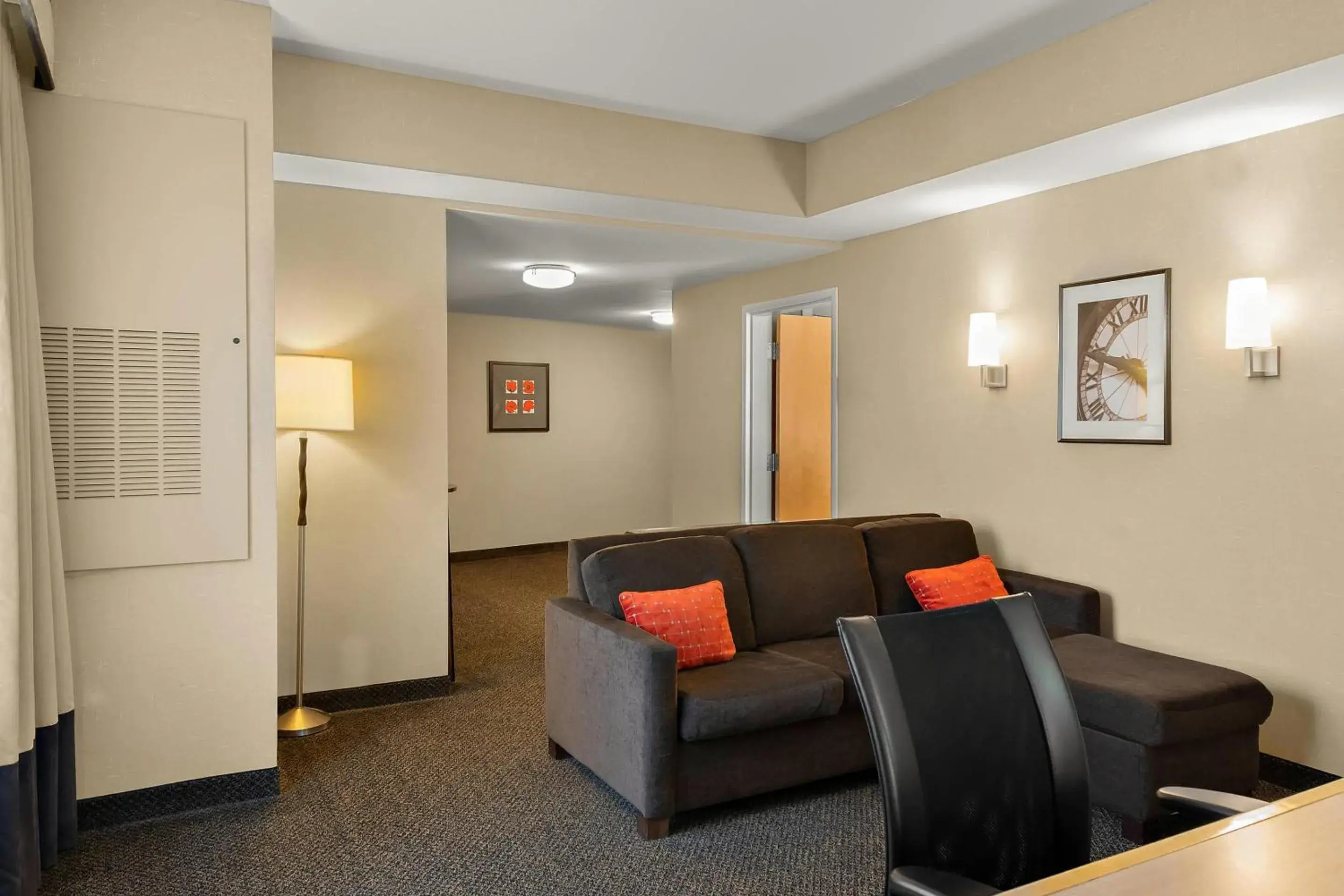 Bedroom in Cambria Hotel Columbus - Polaris Bedroom in Cambria Hotel Columbus - Polaris