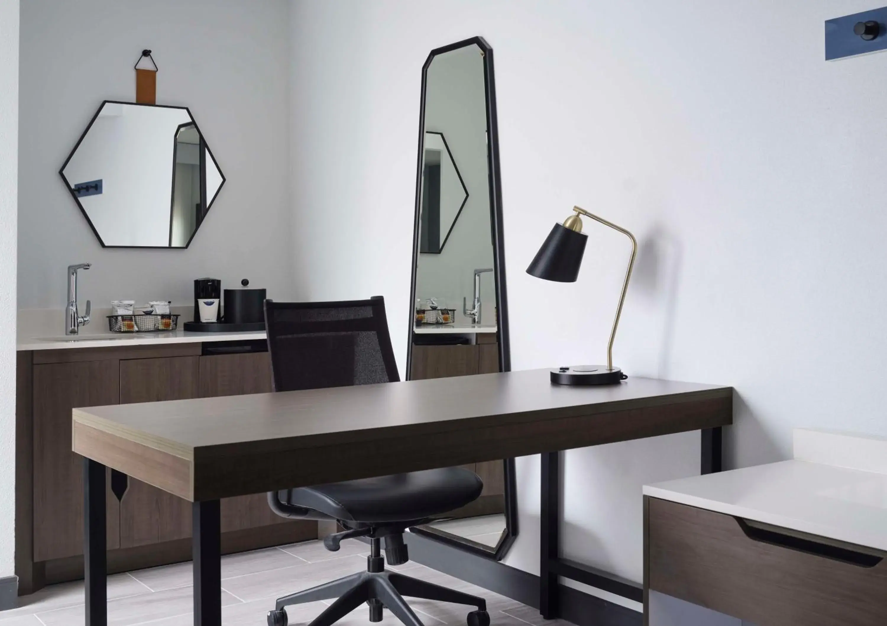 King Studio Suite with Sofa Bed - Non-Smoking in Hampton Inn & Suites Dallas-DFW Airport Hurst King Studio Suite with Sofa Bed - Non-Smoking in Hampton Inn & Suites Dallas-DFW Airport Hurst