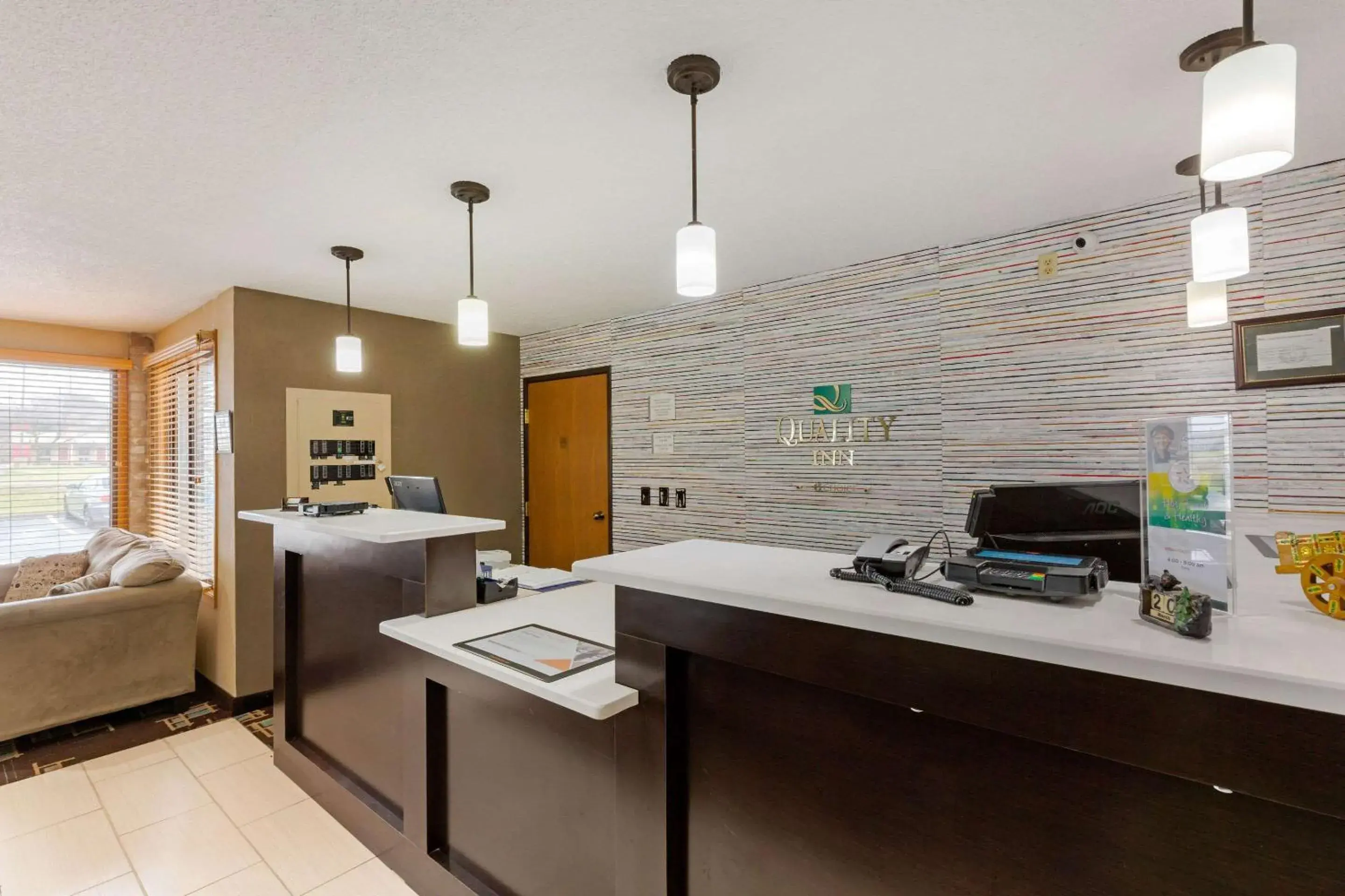 Lobby or reception, Bed in Quality Inn Wooster Lobby or reception, Bed in Quality Inn Wooster
