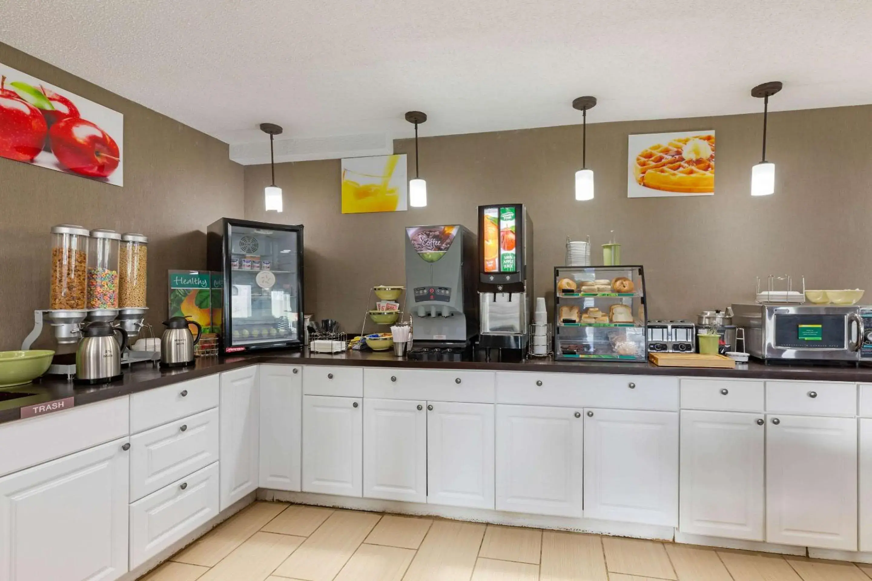 Restaurant/places to eat in Quality Inn Wooster Restaurant/places to eat in Quality Inn Wooster