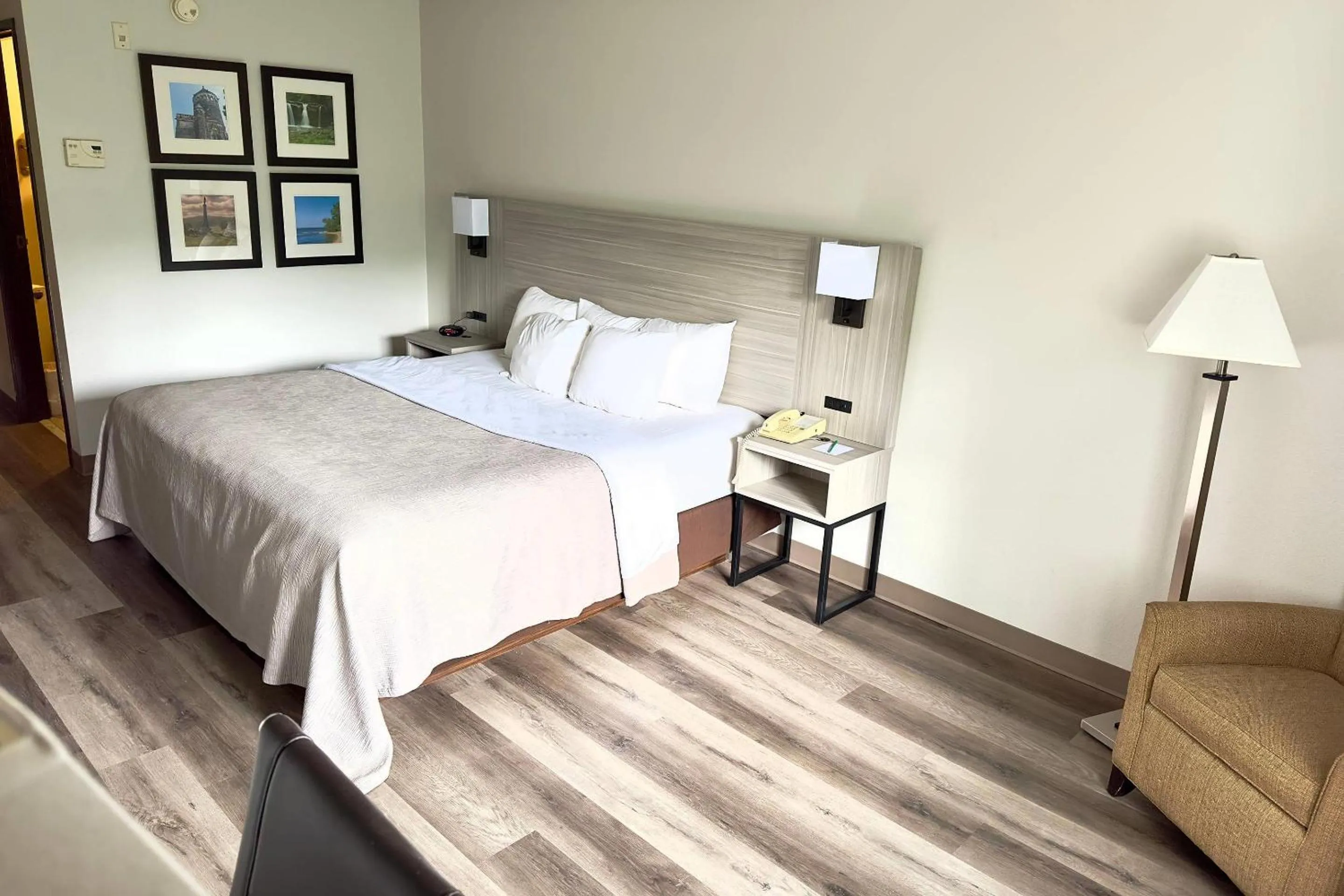 Bedroom, Bed in Quality Inn