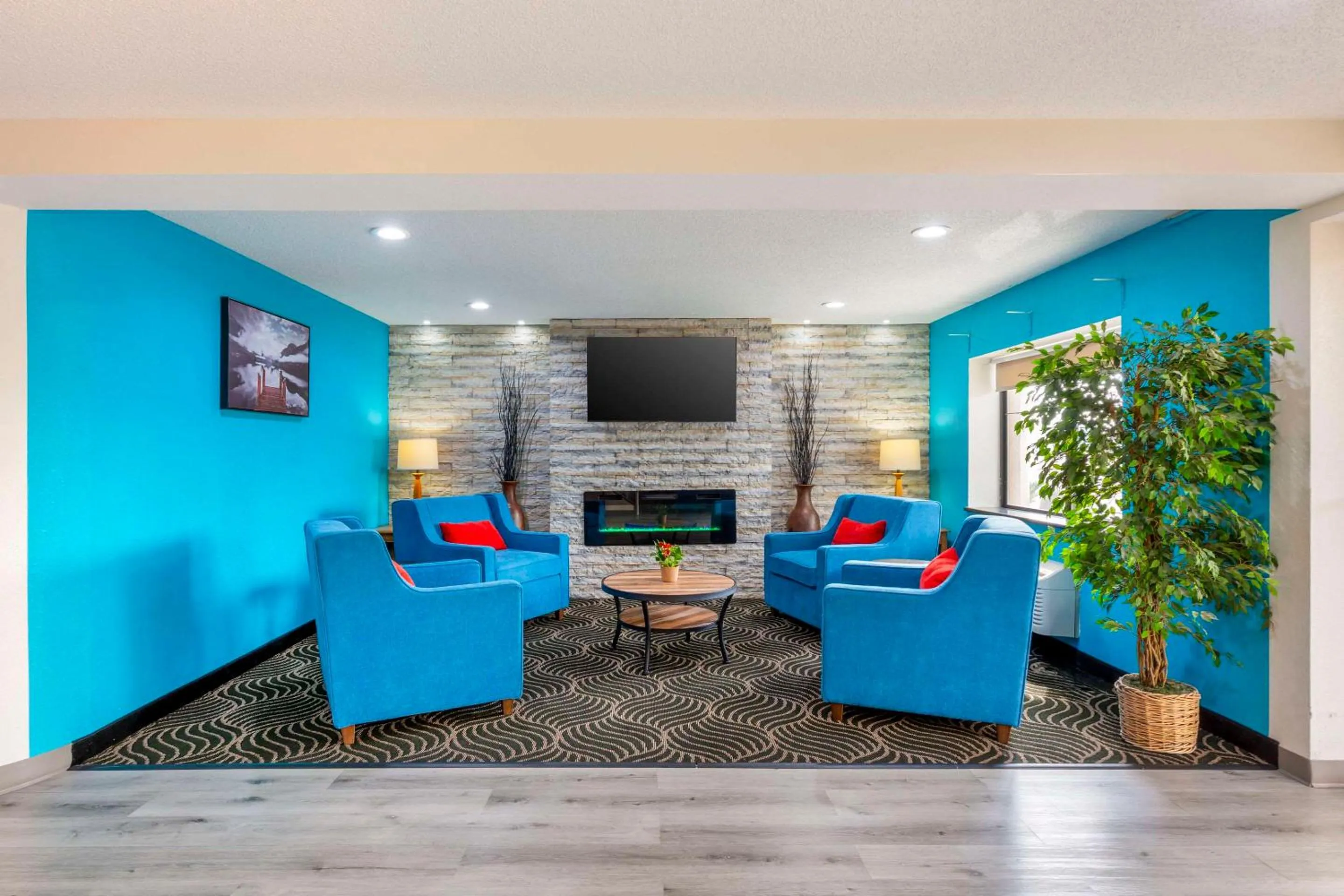 Lobby or reception in Rodeway Inn Huron