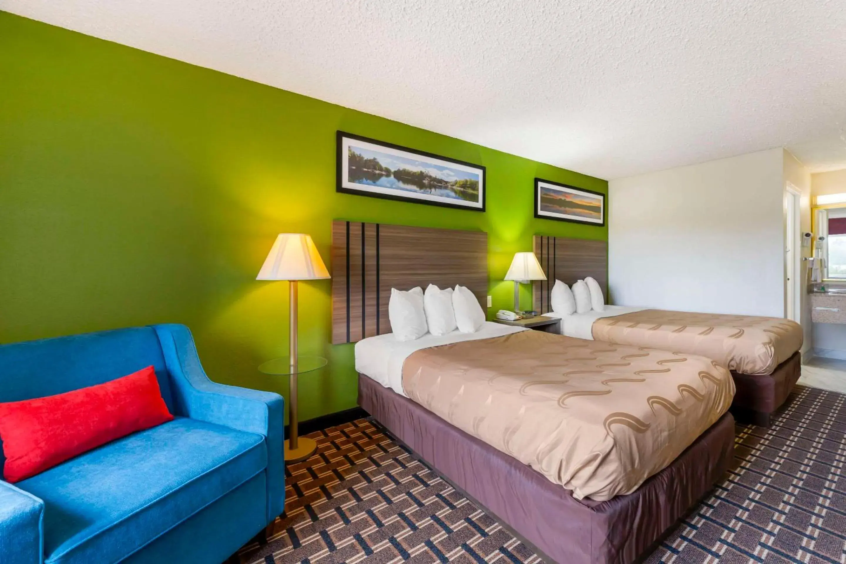 Bedroom, Bed in Rodeway Inn Huron Bedroom, Bed in Rodeway Inn Huron