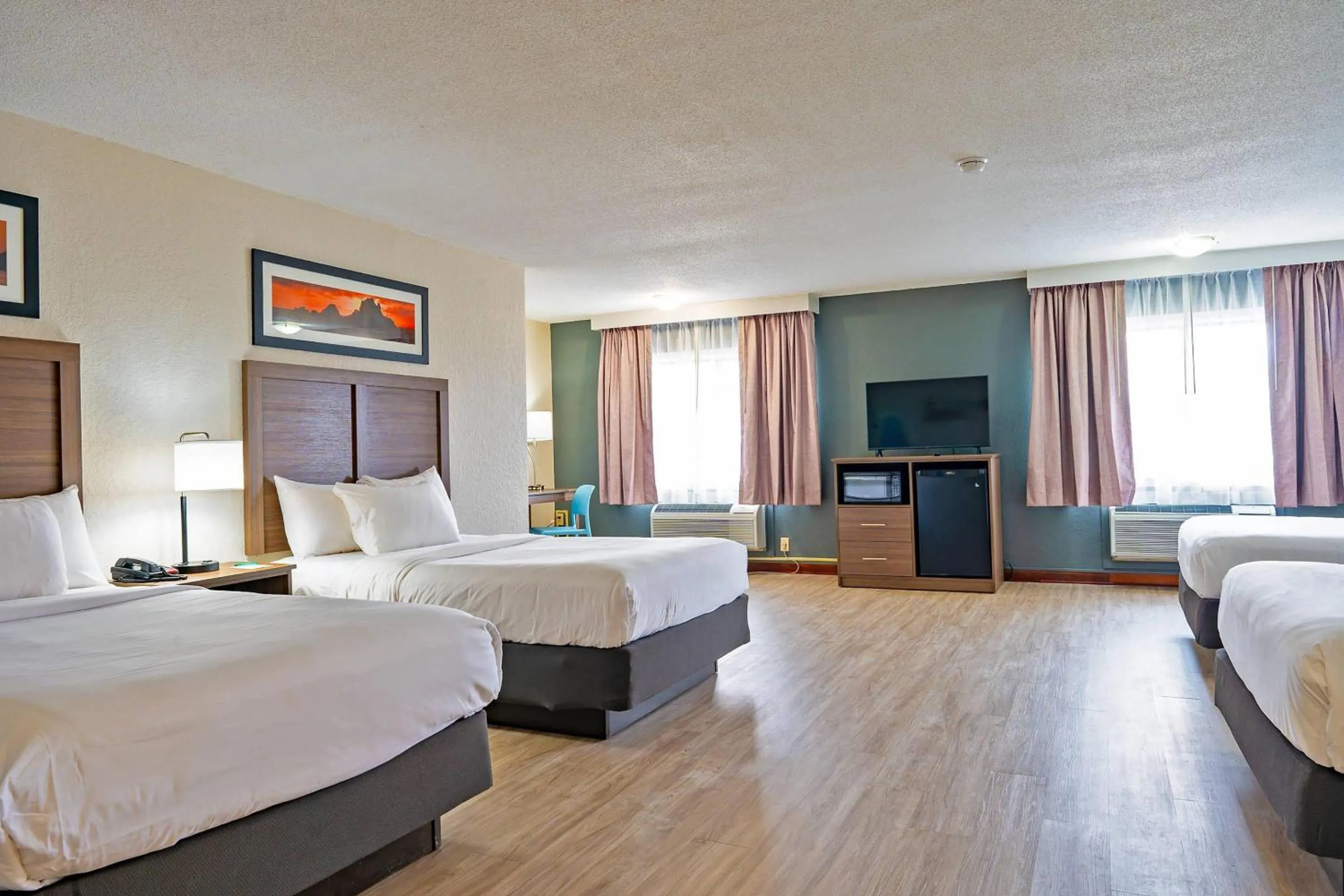Bedroom, Bed in Quality Inn Milan-Sandusky