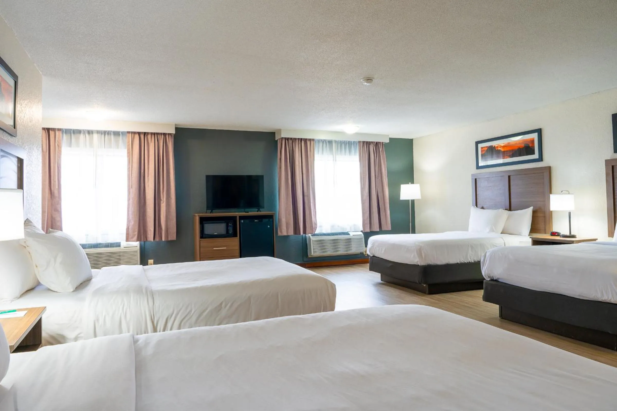 Bed in Quality Inn Milan-Sandusky