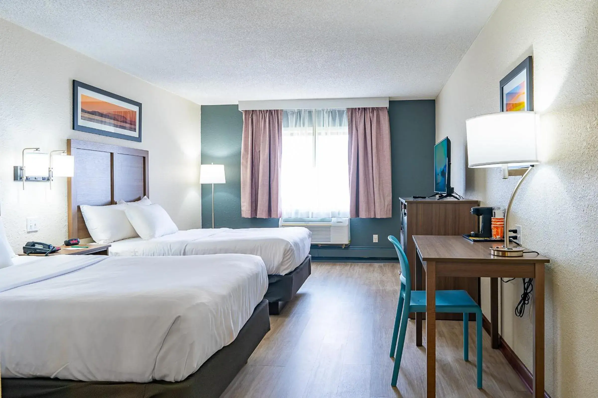 Double Room with Two Double Beds - Disability Access/Non-Smoking in Quality Inn Milan-Sandusky Double Room with Two Double Beds - Disability Access/Non-Smoking in Quality Inn Milan-Sandusky