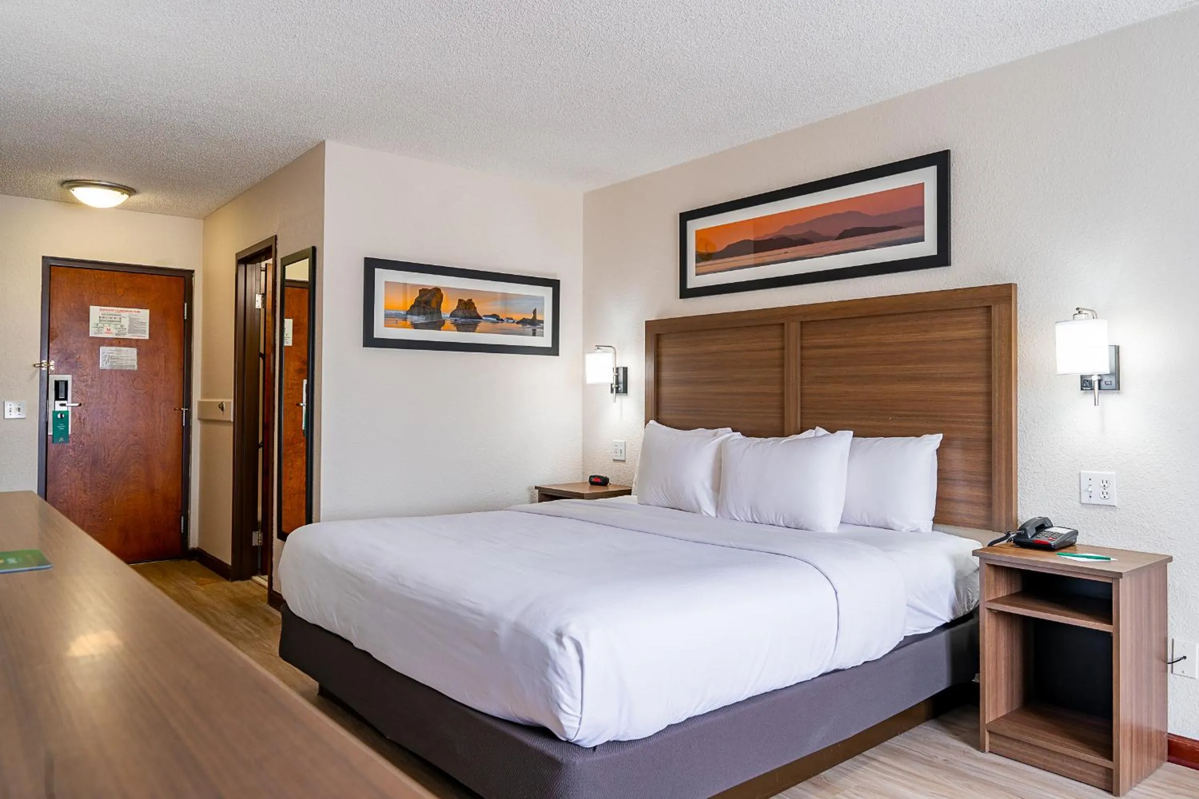 Bed in Quality Inn Milan-Sandusky