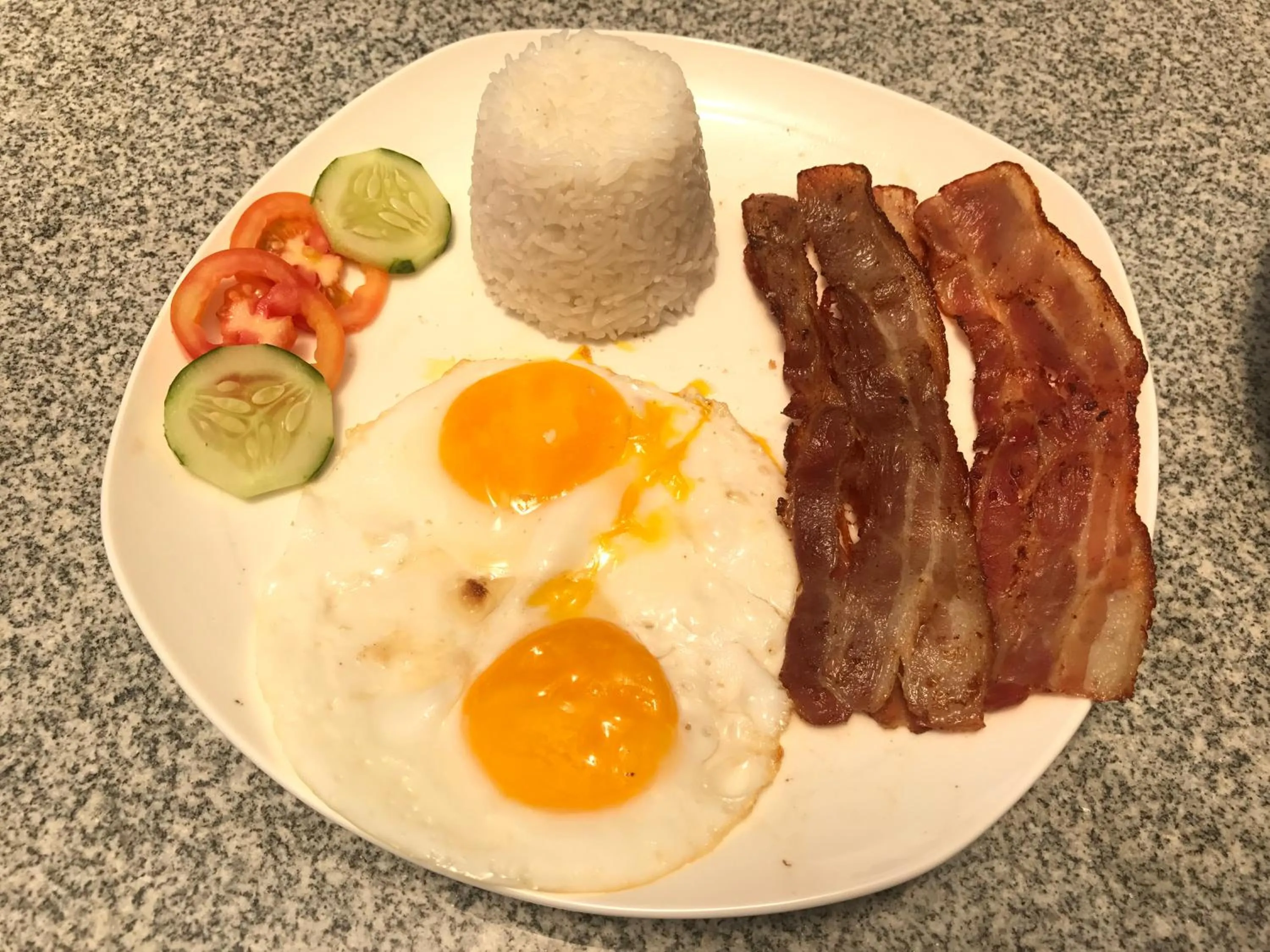 Breakfast in Babylon Oslob Coast Guesthouse