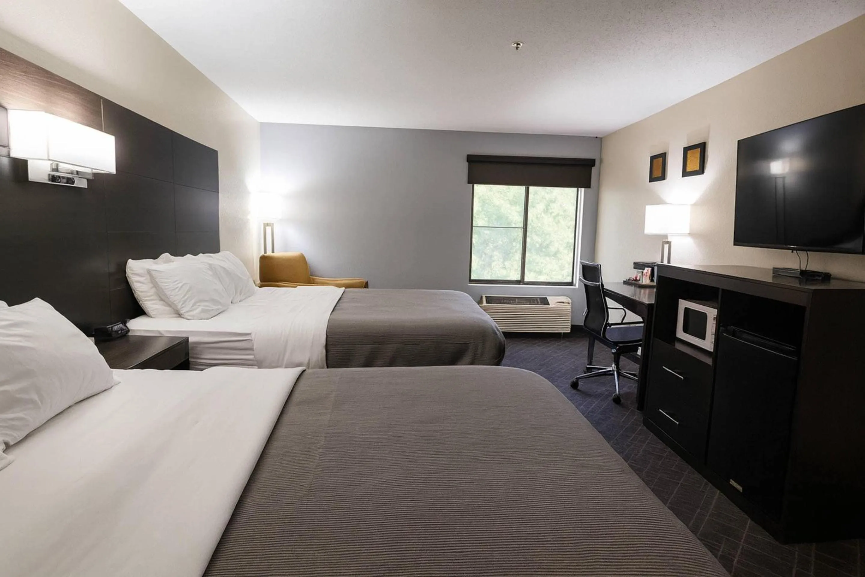 Bedroom, Bed in Quality Inn & Suites Circleville