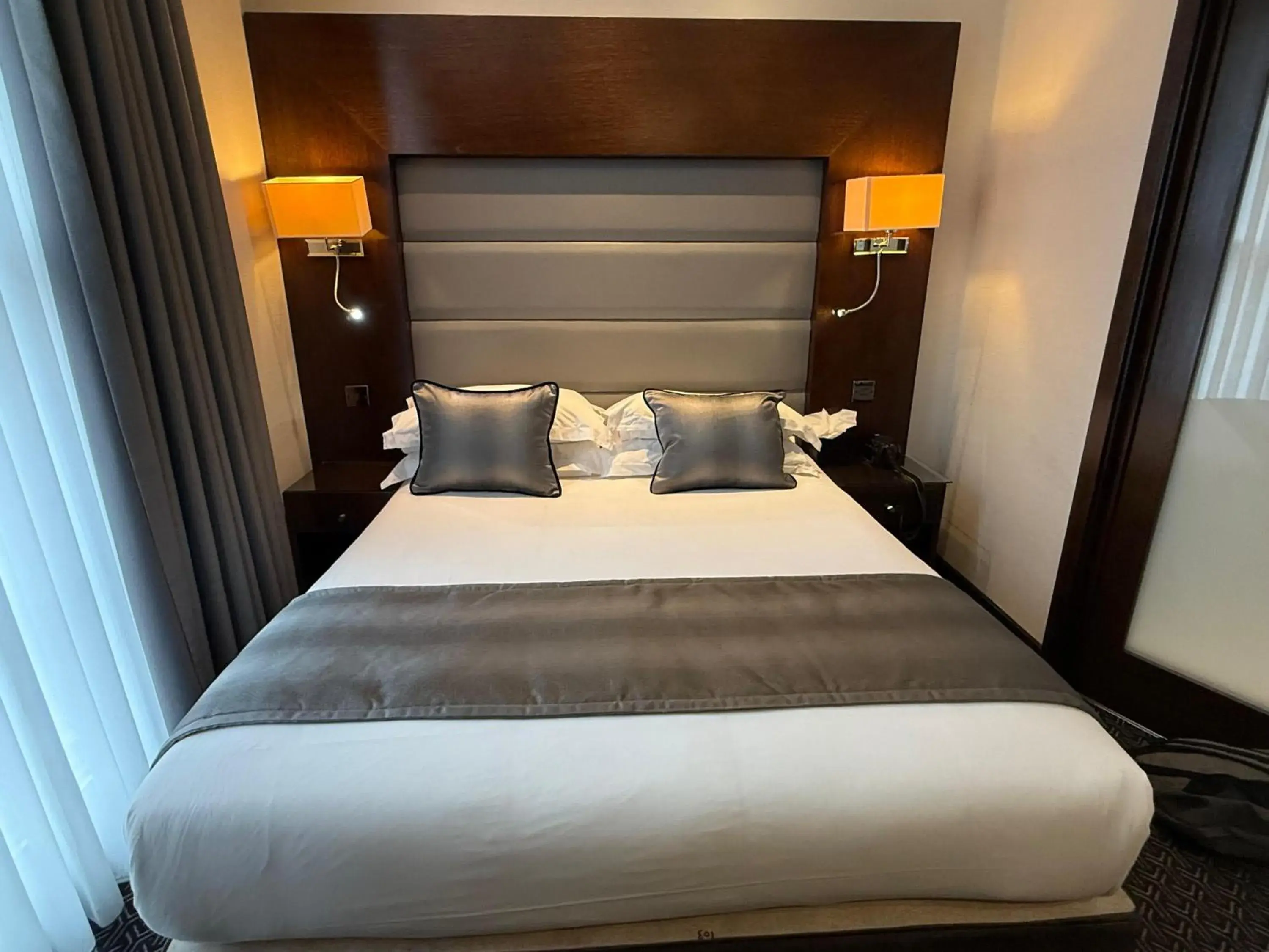 Bedroom, Bed in Park Avenue Baker Street Bedroom, Bed in Park Avenue Baker Street