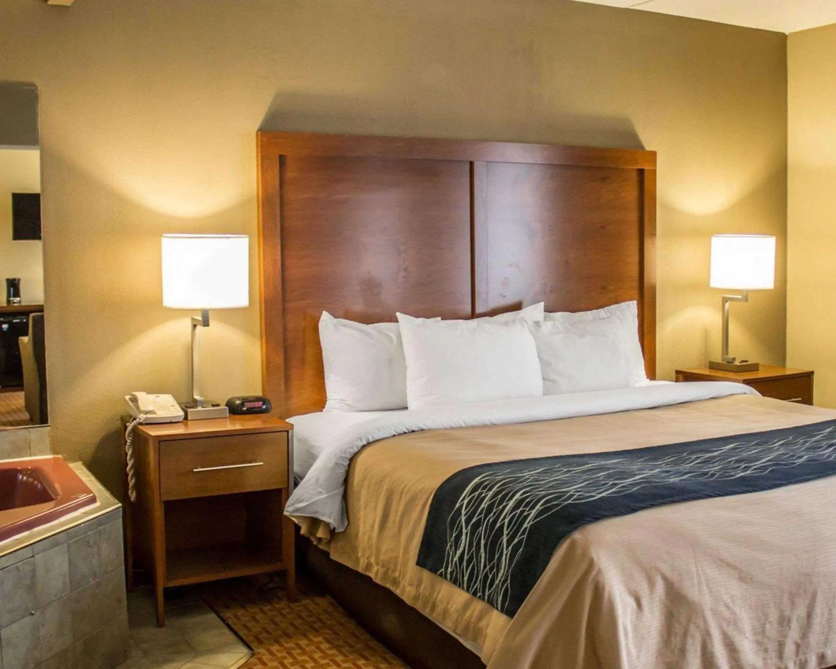 Bedroom in Quality Inn