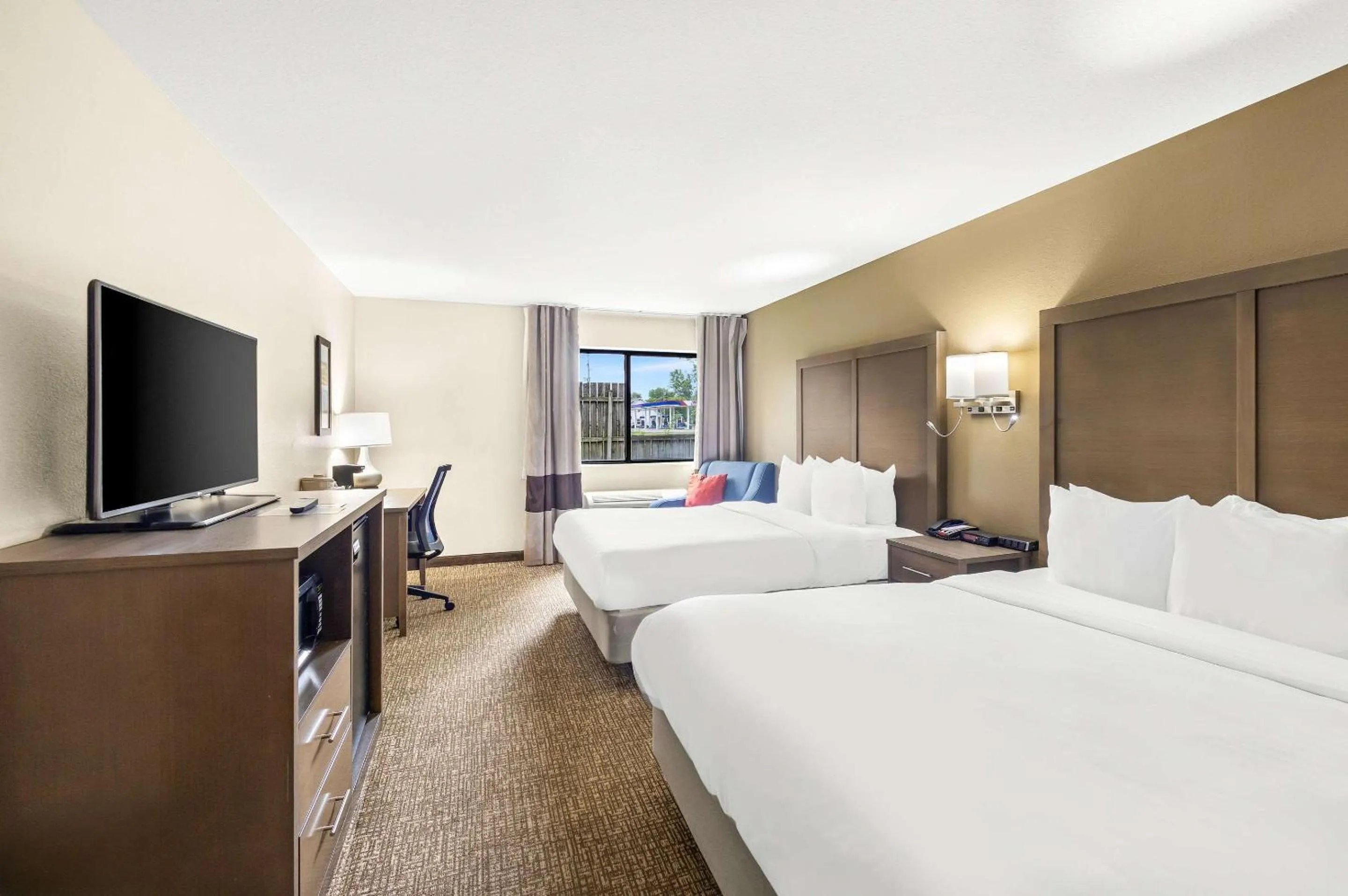 Bedroom, Bed in Comfort Inn Van Wert