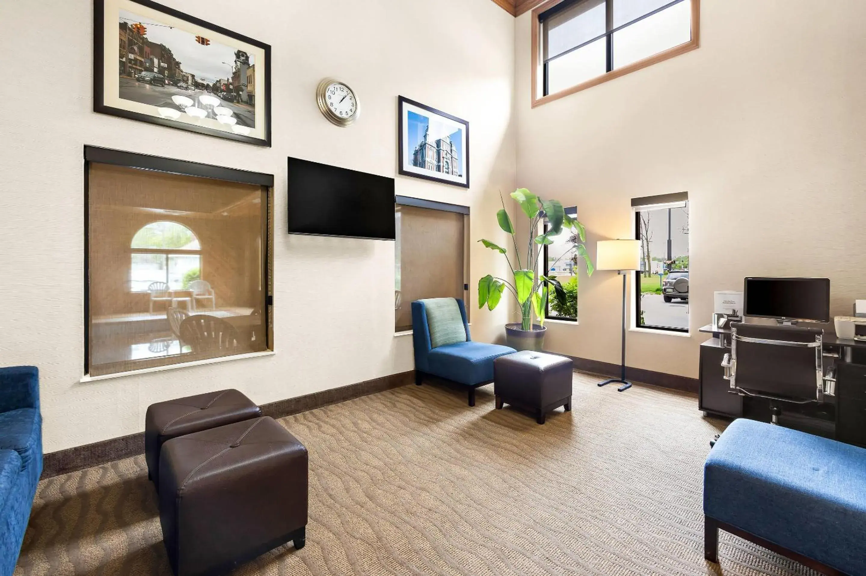 Lobby or reception in Comfort Inn Van Wert Lobby or reception in Comfort Inn Van Wert