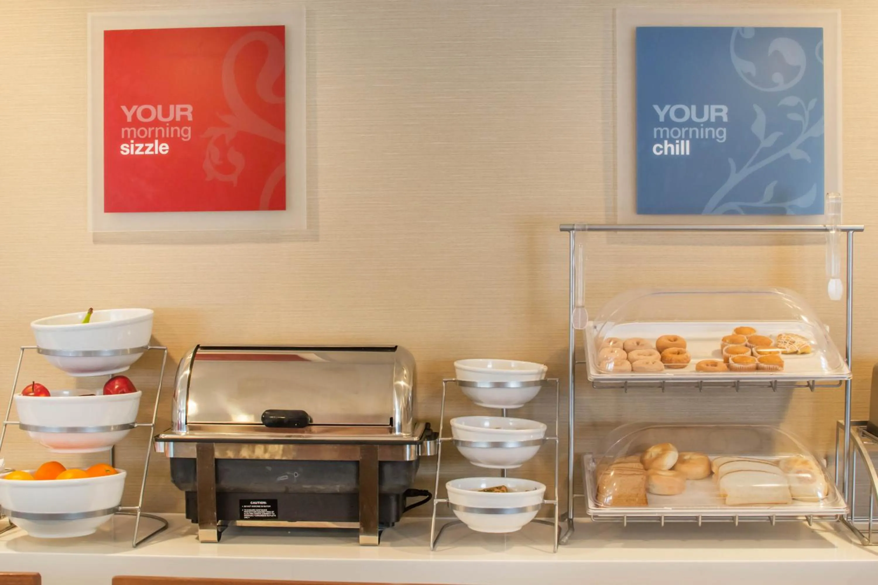 Food and drinks in Comfort Inn Mayfield Heights Cleveland East