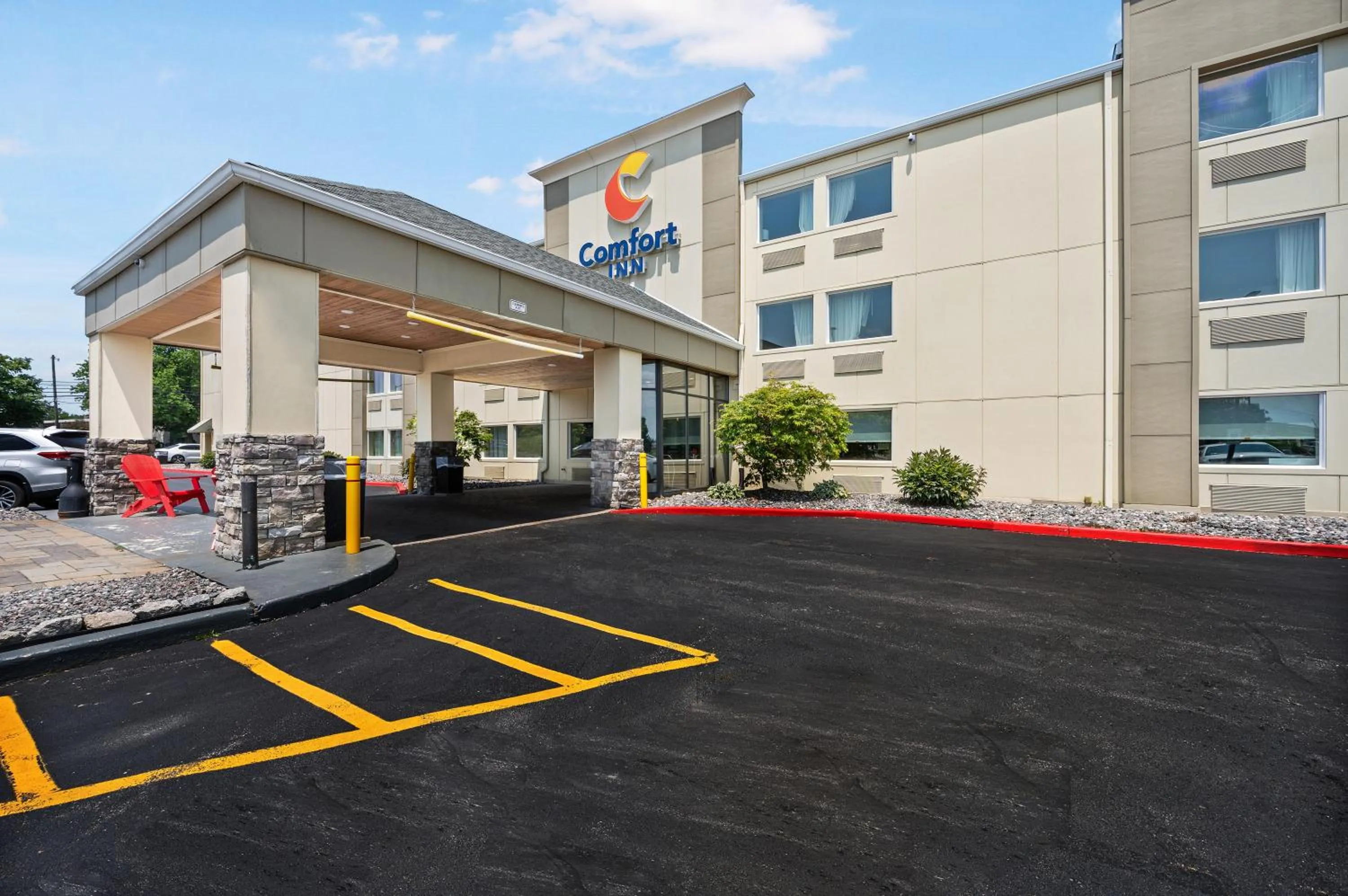 Property building in Comfort Inn Mayfield Heights Cleveland East