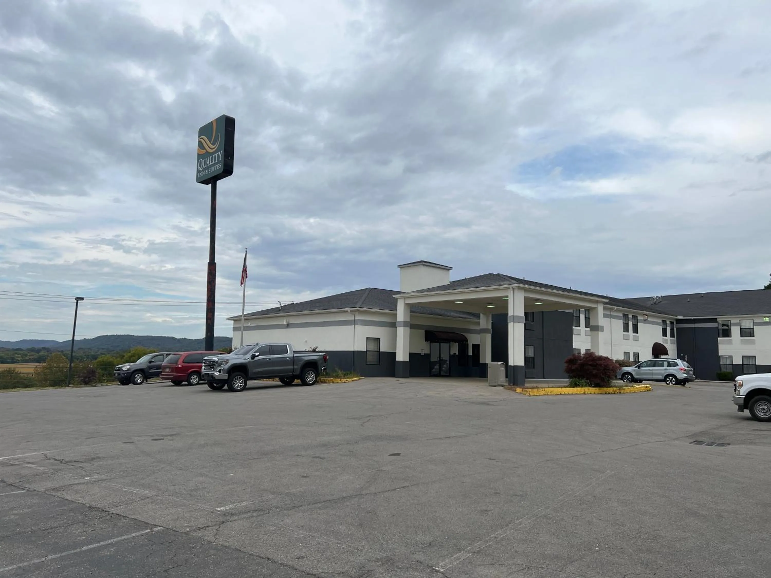 Property building in Quality Inn & Suites Portsmouth