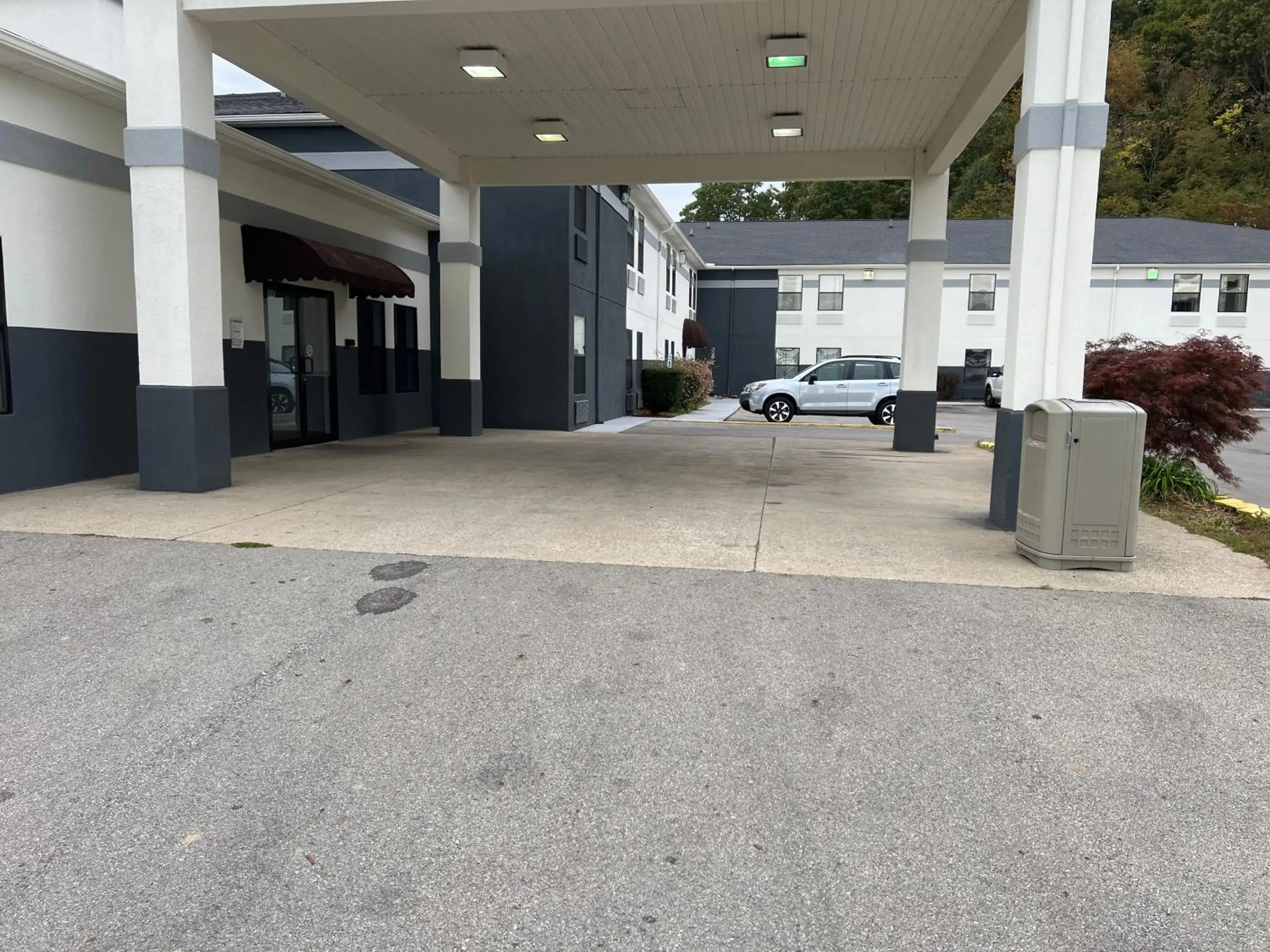 Facade/entrance in Quality Inn & Suites Portsmouth Facade/entrance in Quality Inn & Suites Portsmouth