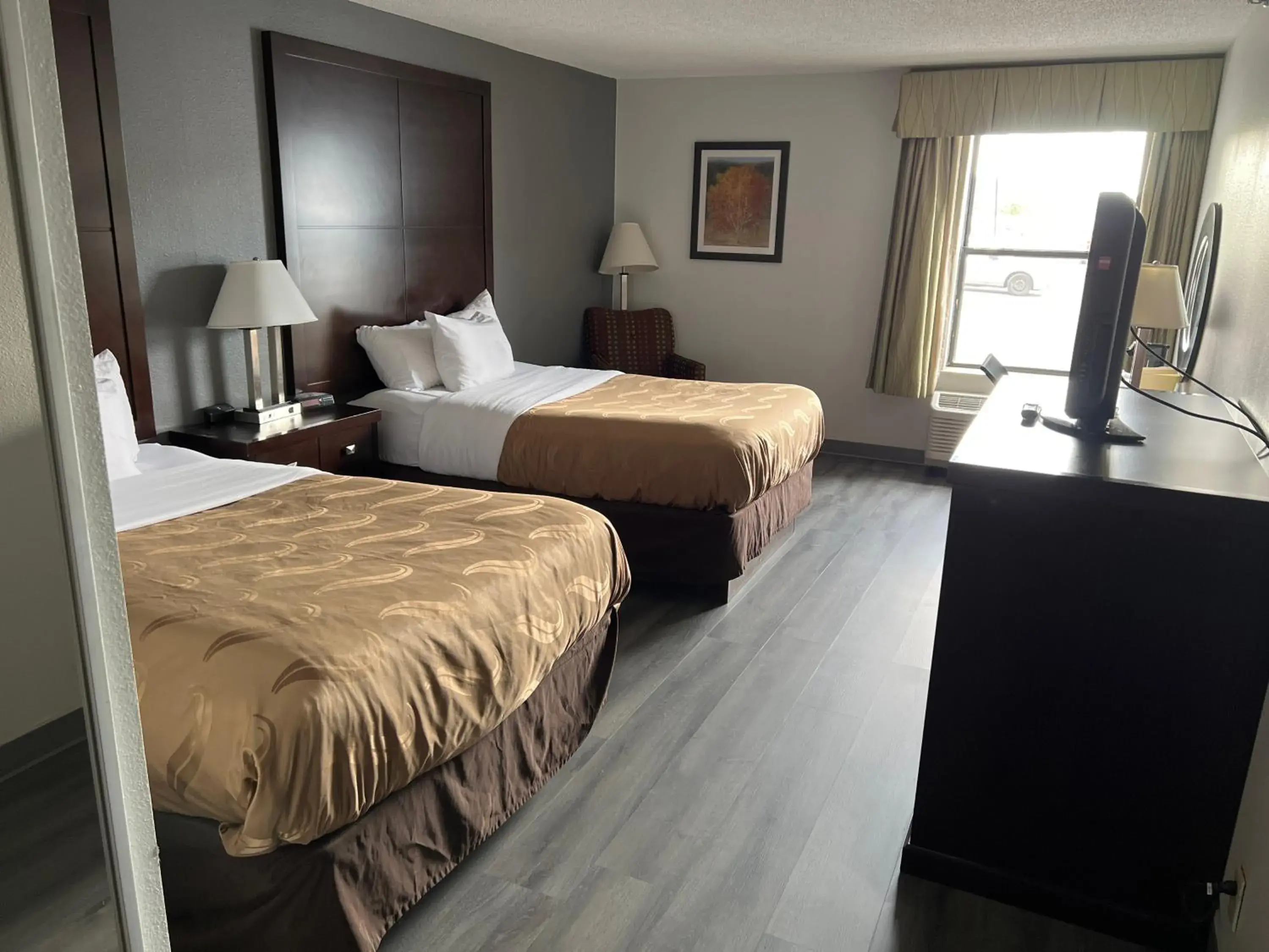 Bedroom, Bed in Quality Inn & Suites Portsmouth Bedroom, Bed in Quality Inn & Suites Portsmouth