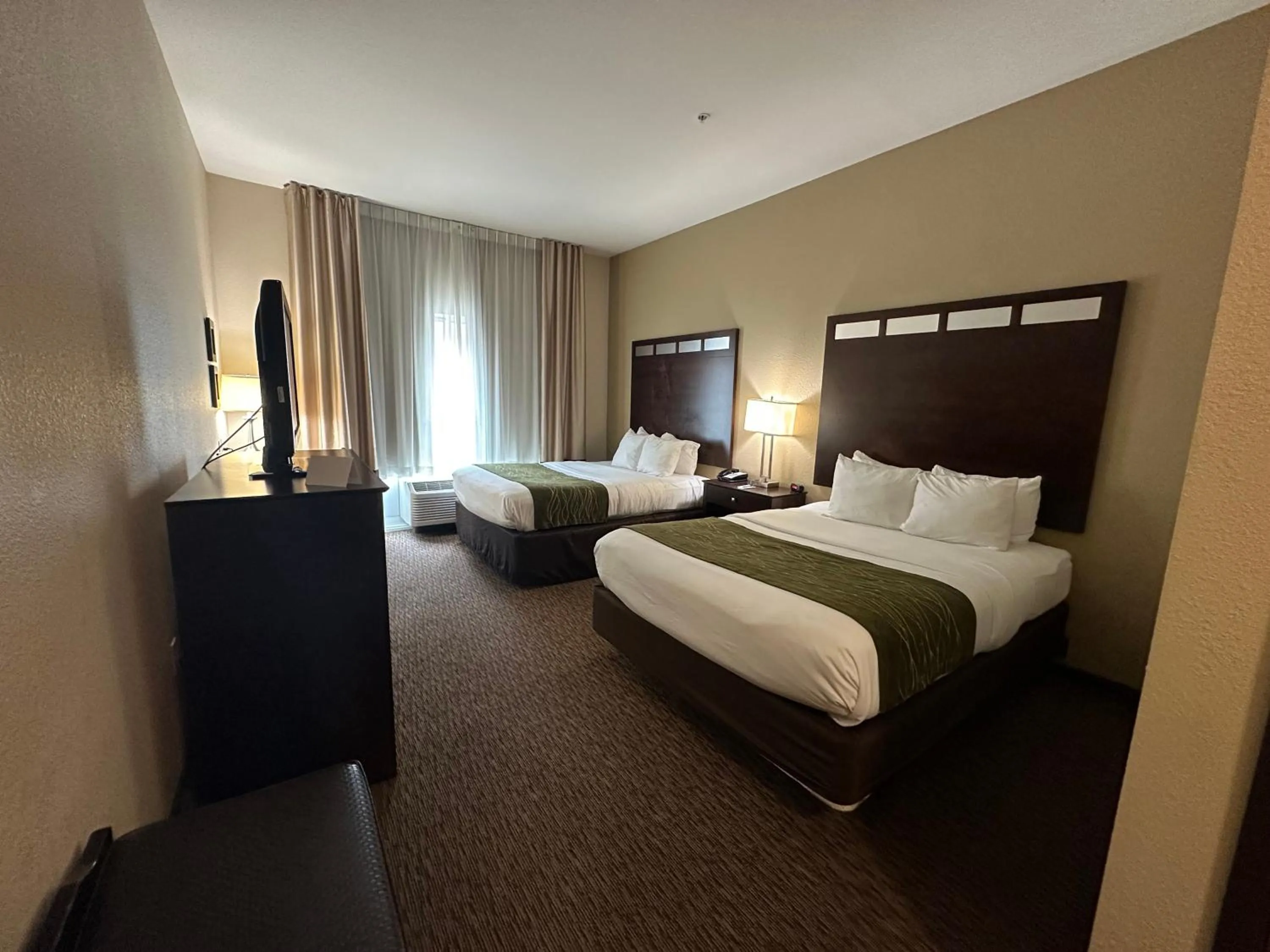 Bed in Comfort Inn St Clairsville