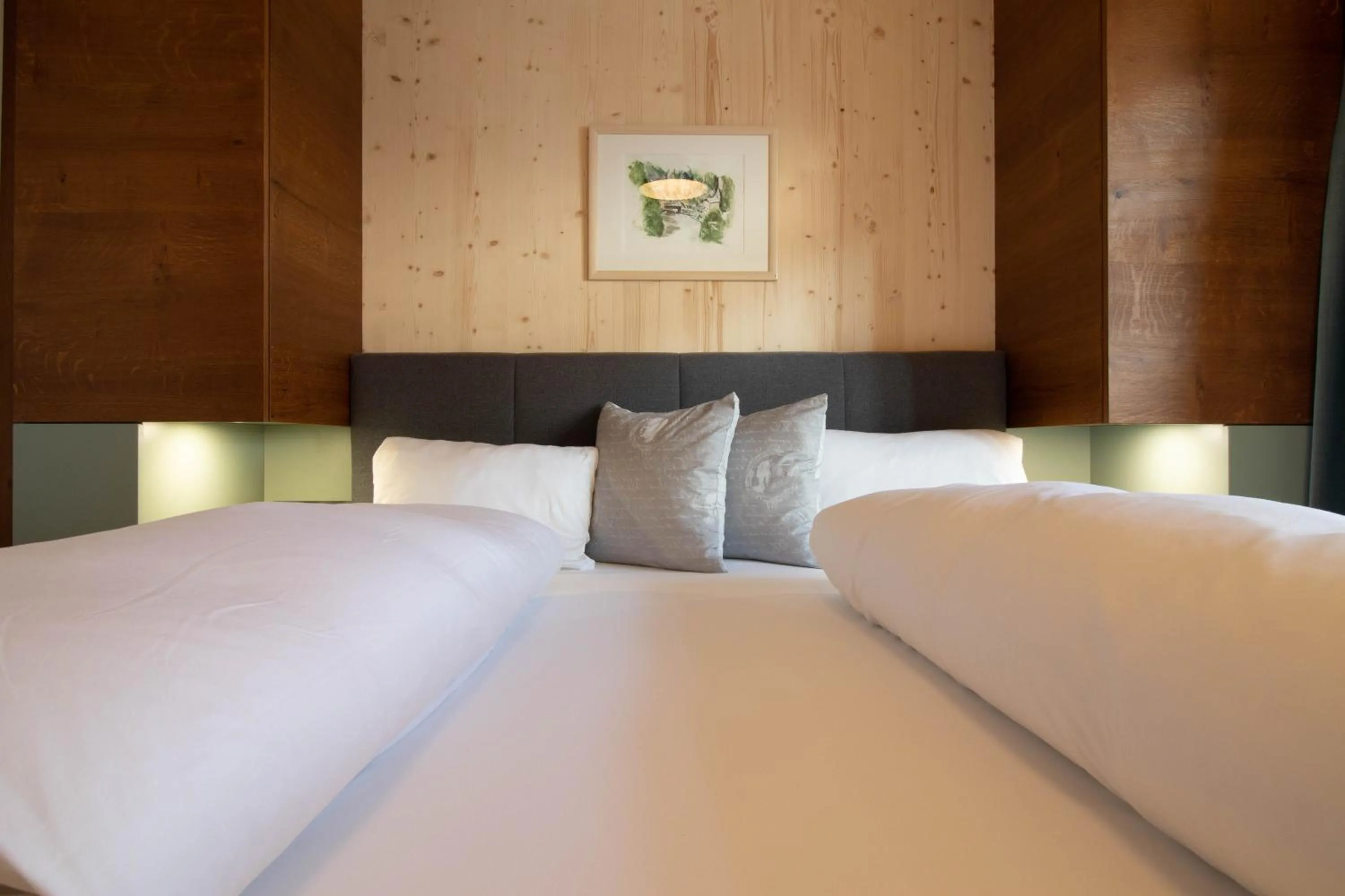 Photo of the whole room, Bed in Wally Berg-Appartements