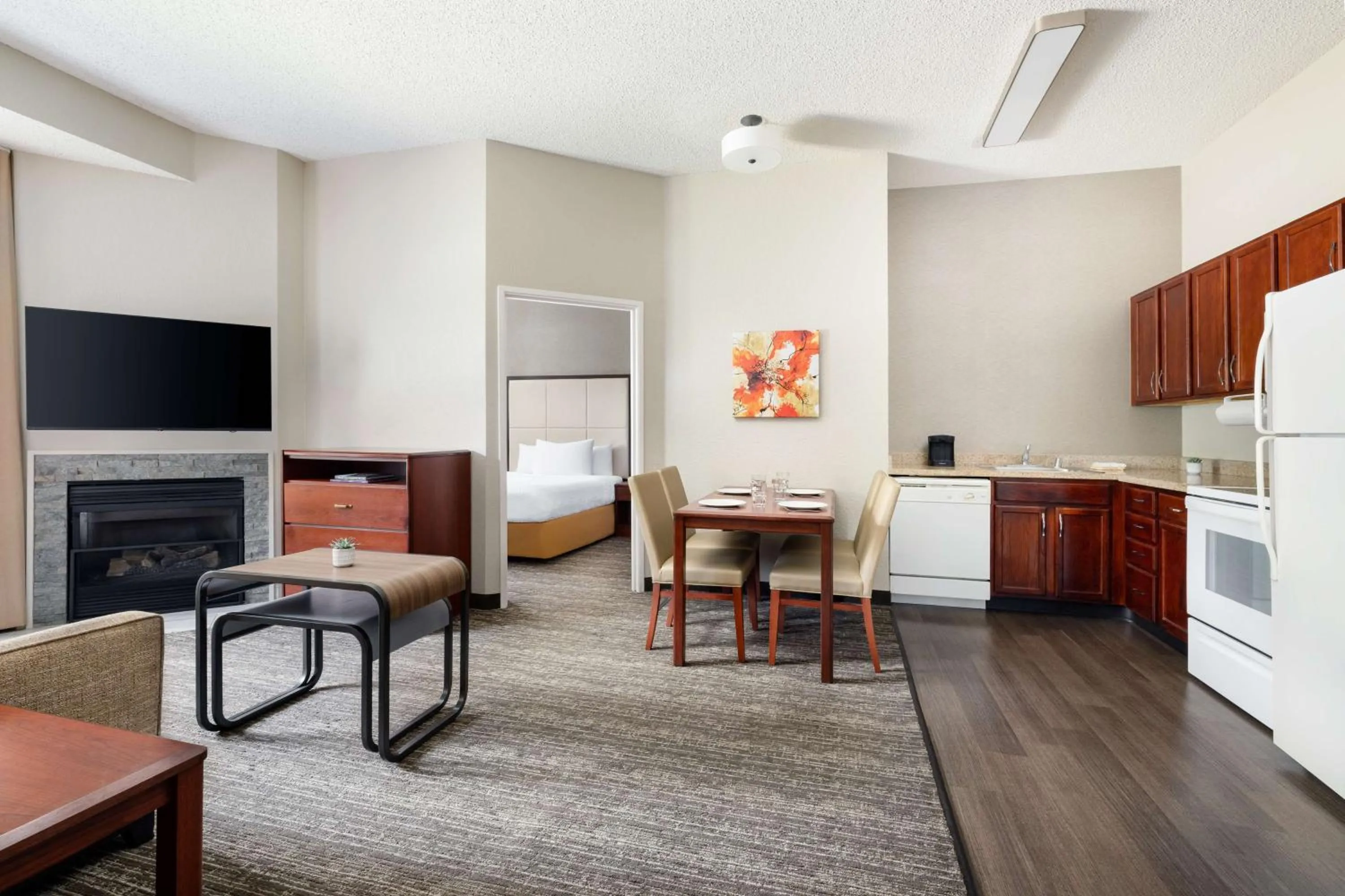 Kitchen or kitchenette in Homewood Suites by Hilton Dallas-DFW Airport N-Grapevine