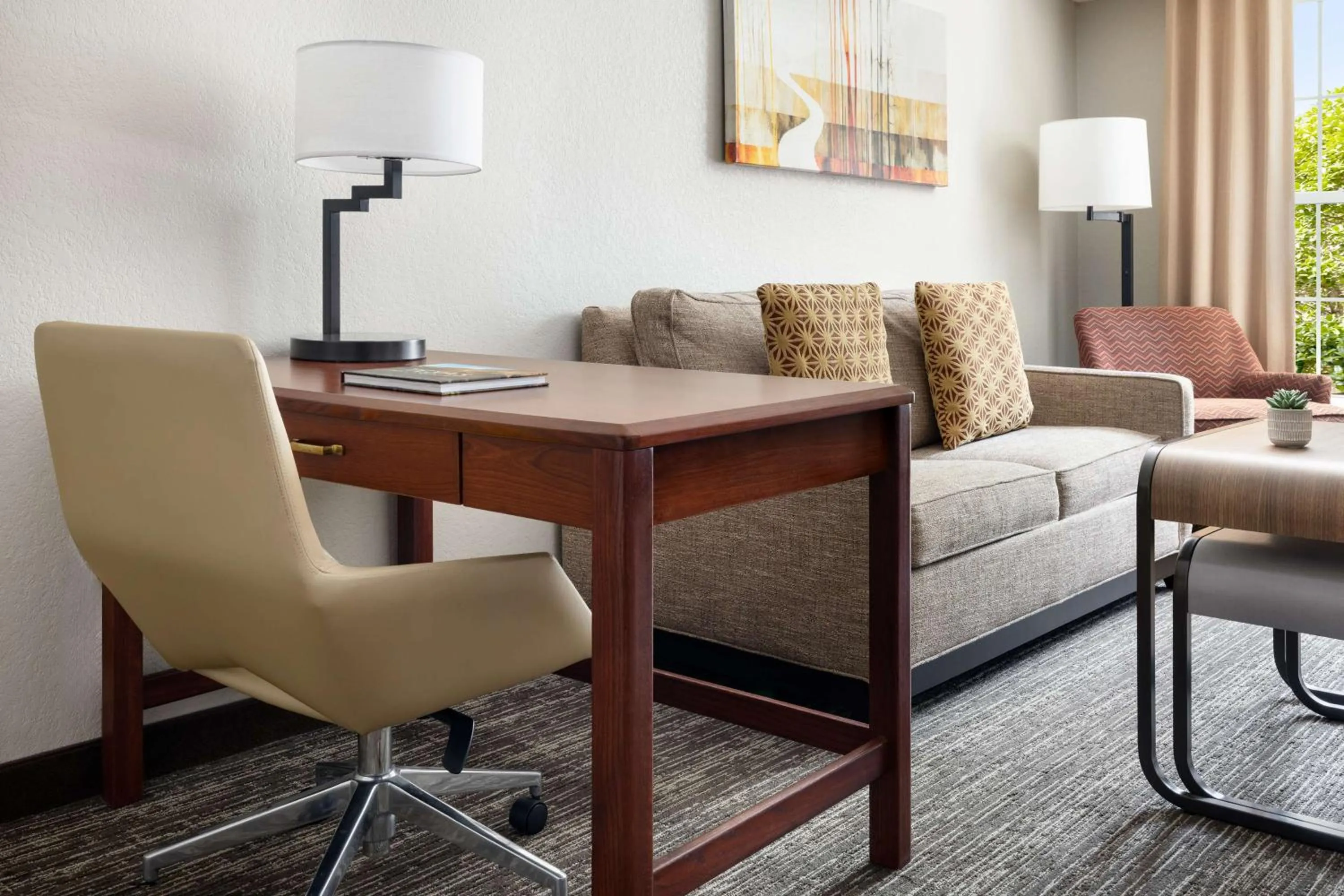 Living room in Homewood Suites by Hilton Dallas-DFW Airport N-Grapevine