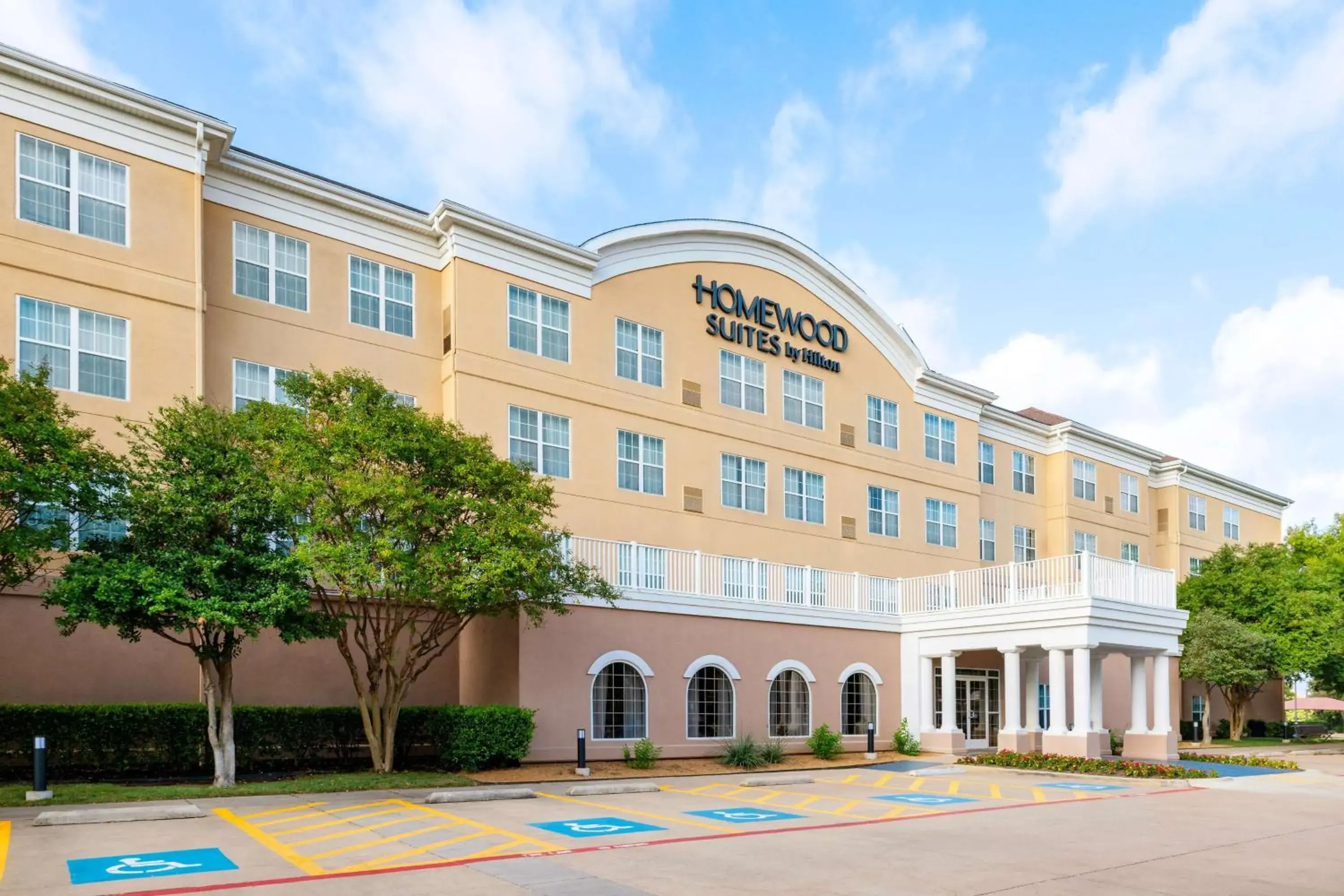 Property building in Homewood Suites by Hilton Dallas-DFW Airport N-Grapevine Property building in Homewood Suites by Hilton Dallas-DFW Airport N-Grapevine