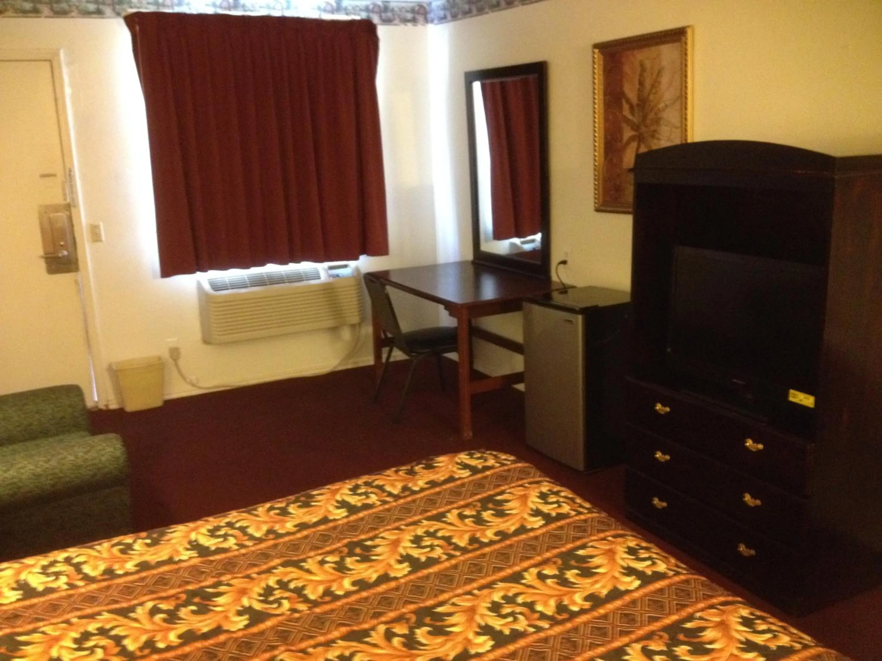 Bedroom, Bed in American Dream Inn